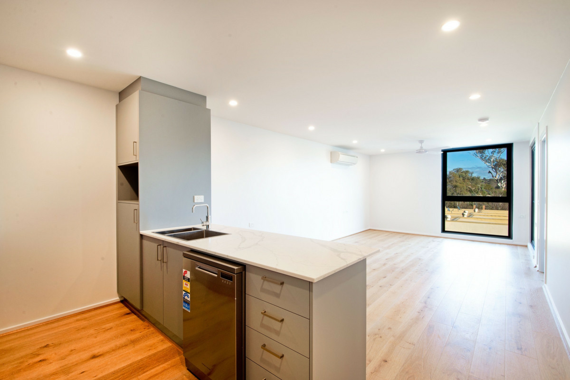 33/15 Bowman Street, MACQUARIE