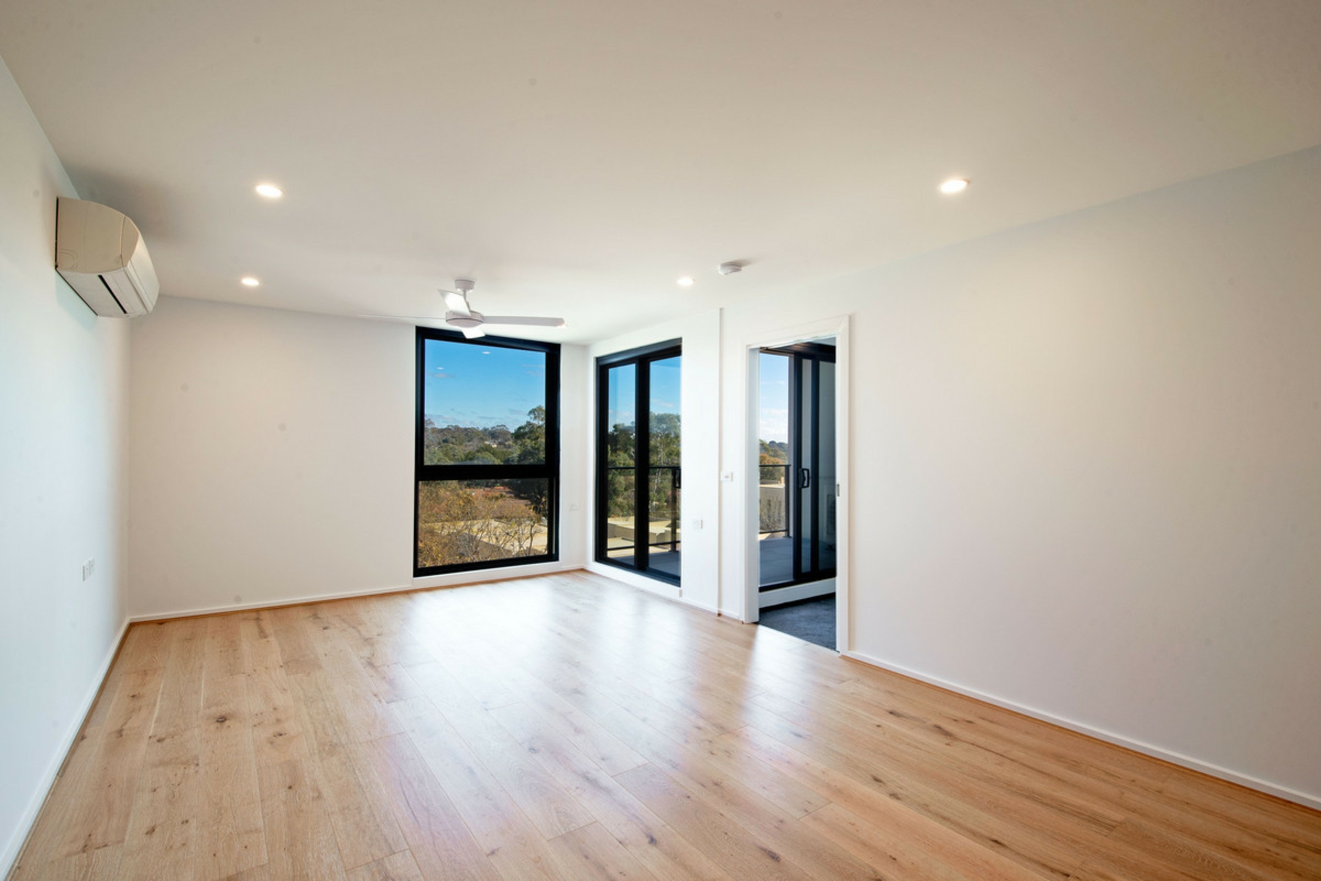 33/15 Bowman Street, MACQUARIE