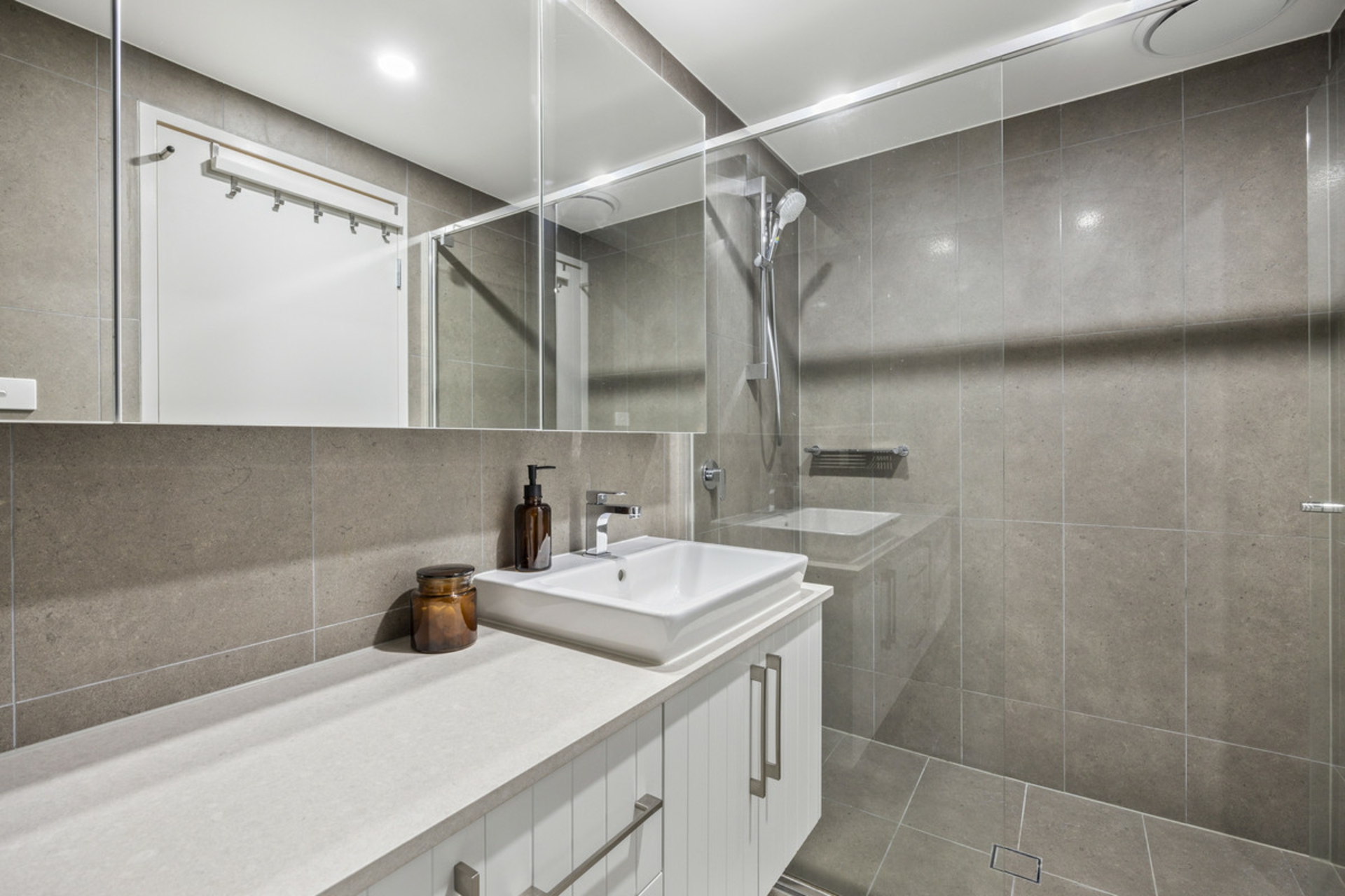 18/90 Lowanna Street, BRADDON