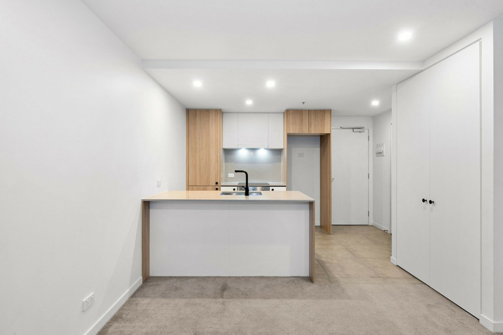 624/1 Elouera Street, BRADDON