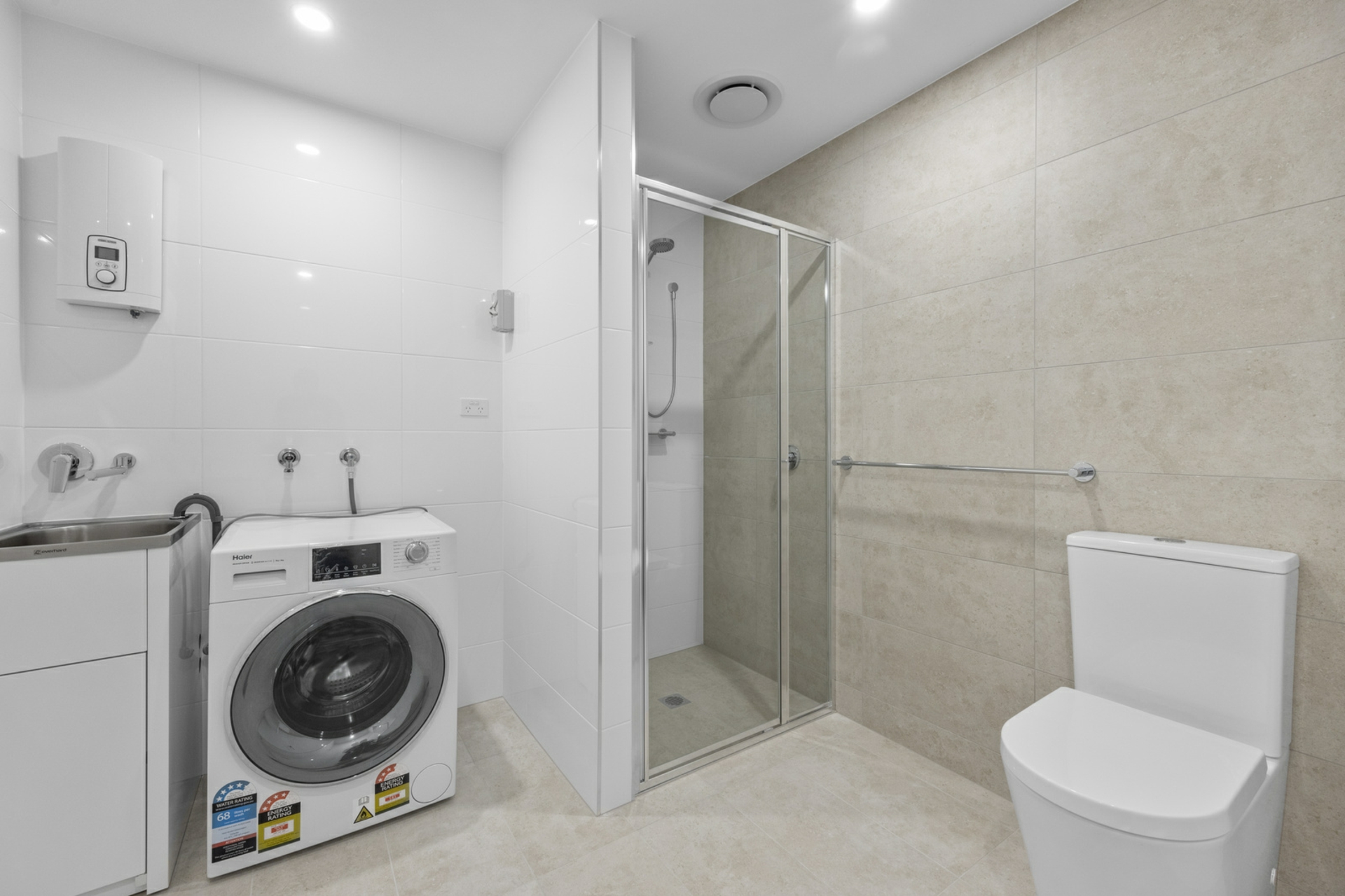 305/220 John Gorton Drive, COOMBS