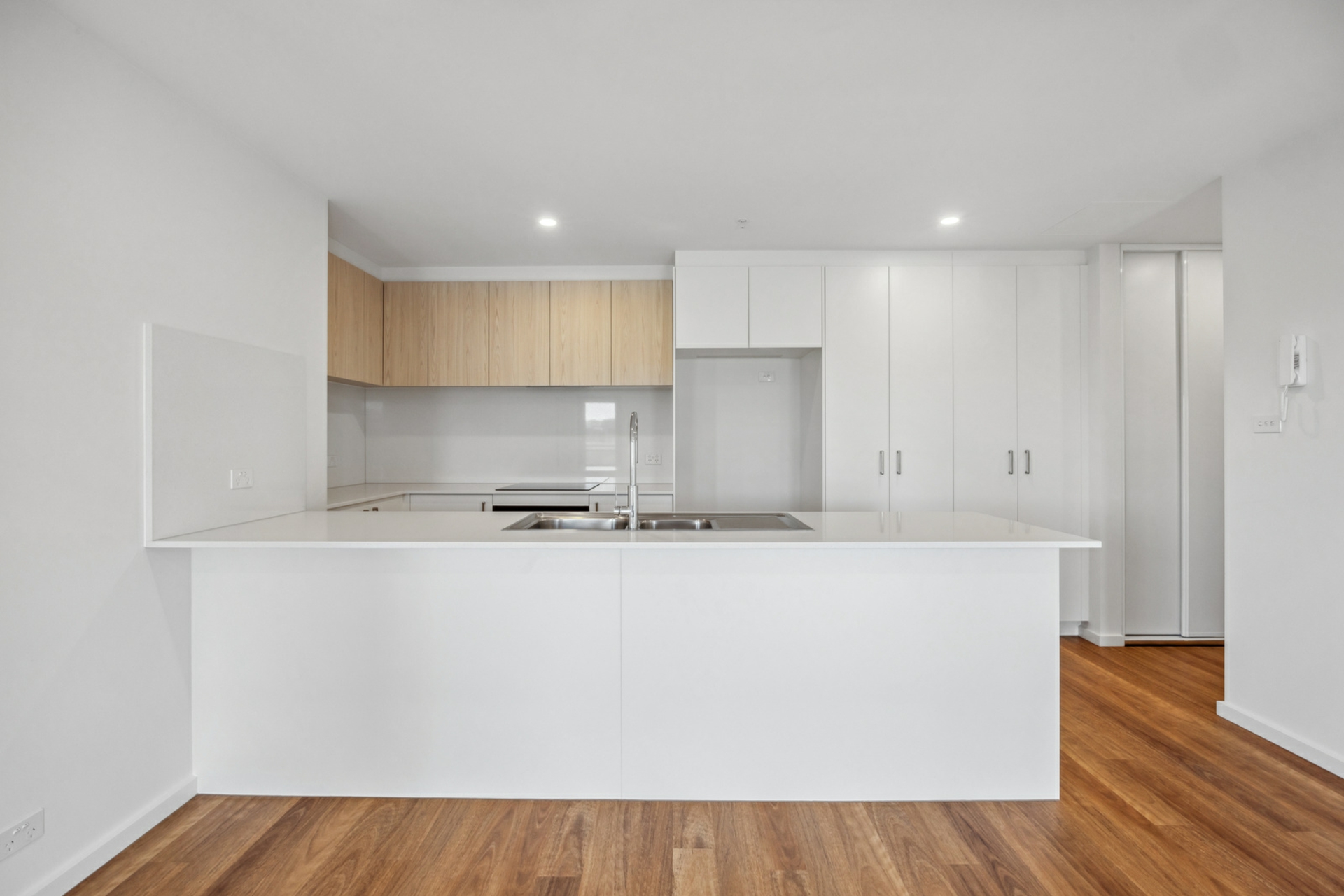 303/220 John Gorton Drive, COOMBS