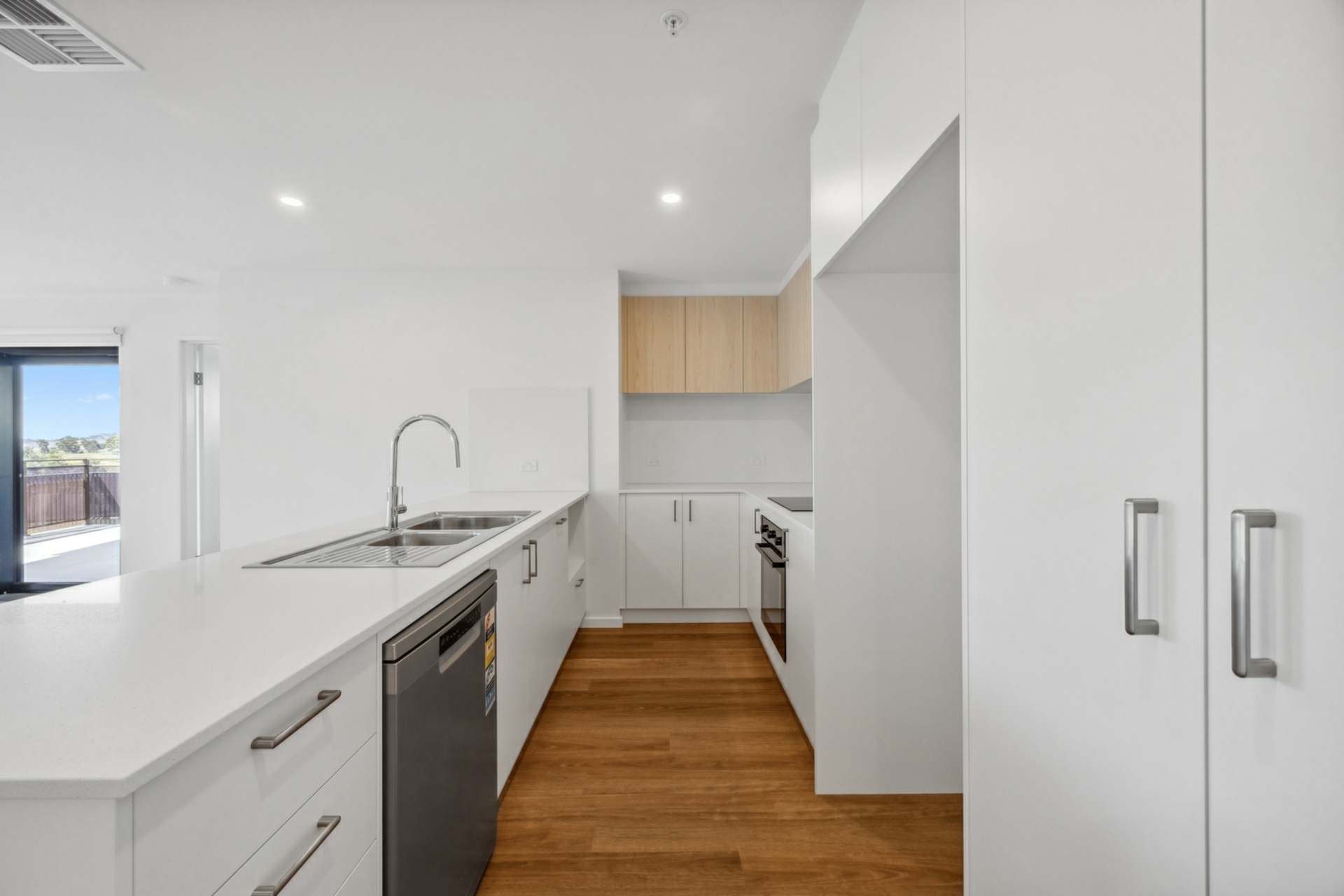 303/220 John Gorton Drive, COOMBS