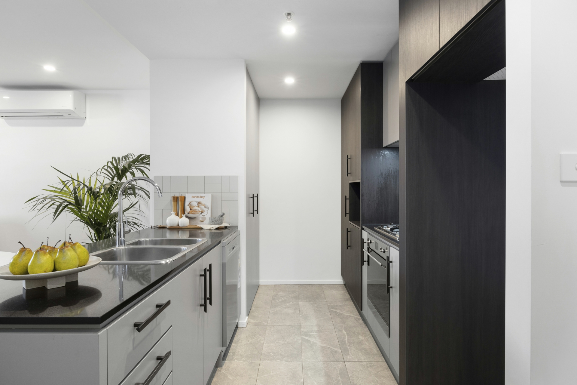 22/9 Irving Street, PHILLIP