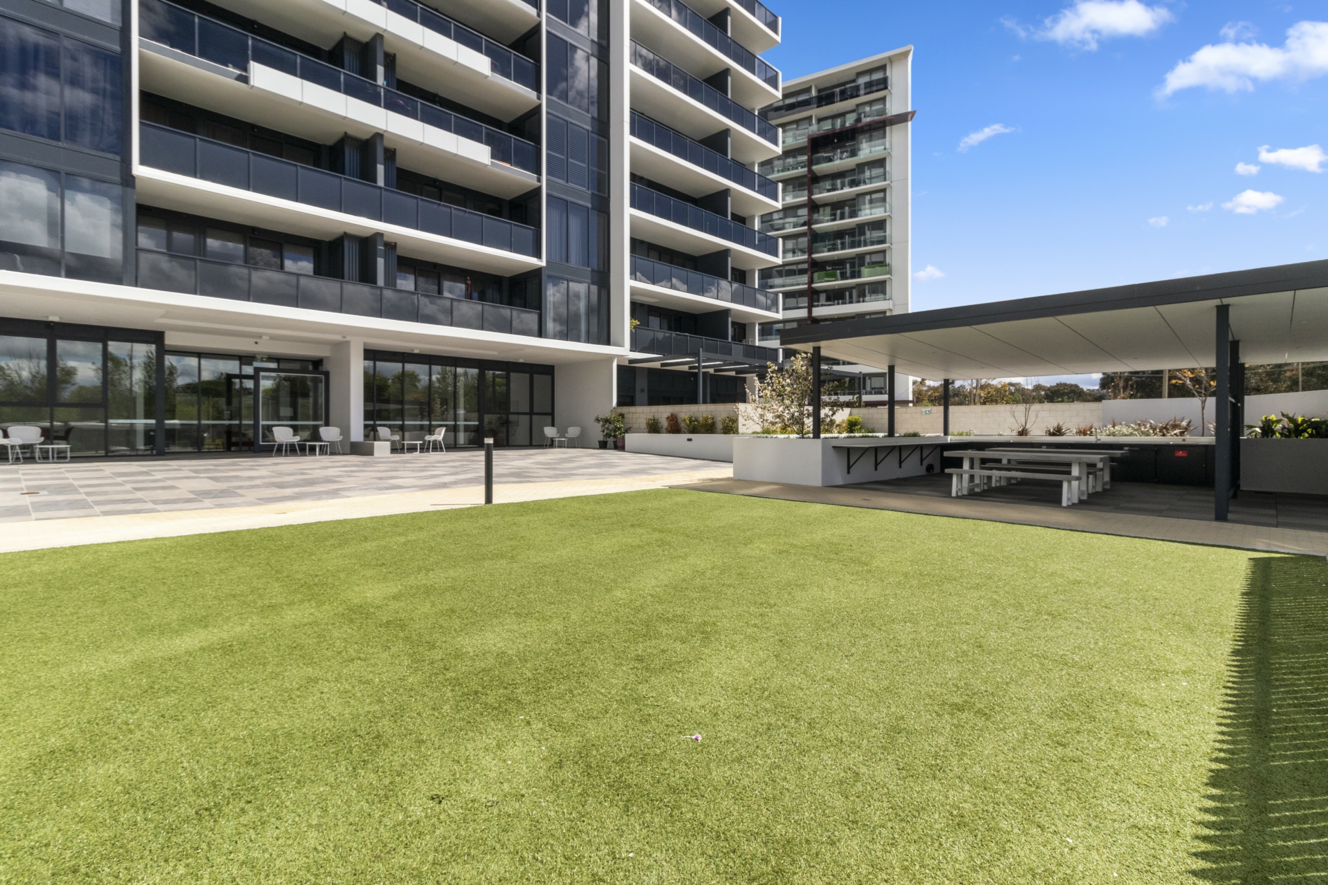 22/9 Irving Street, PHILLIP