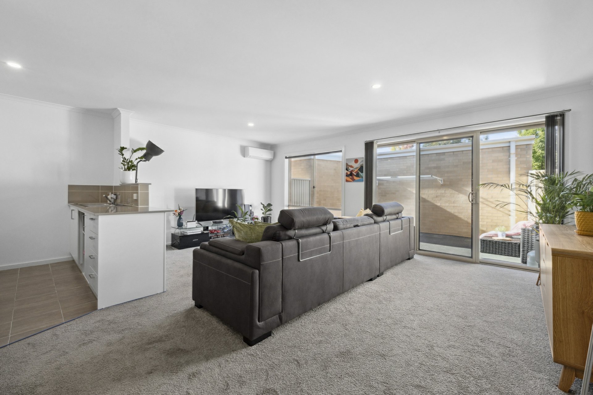 4/35 Clare Burton Crescent, FRANKLIN