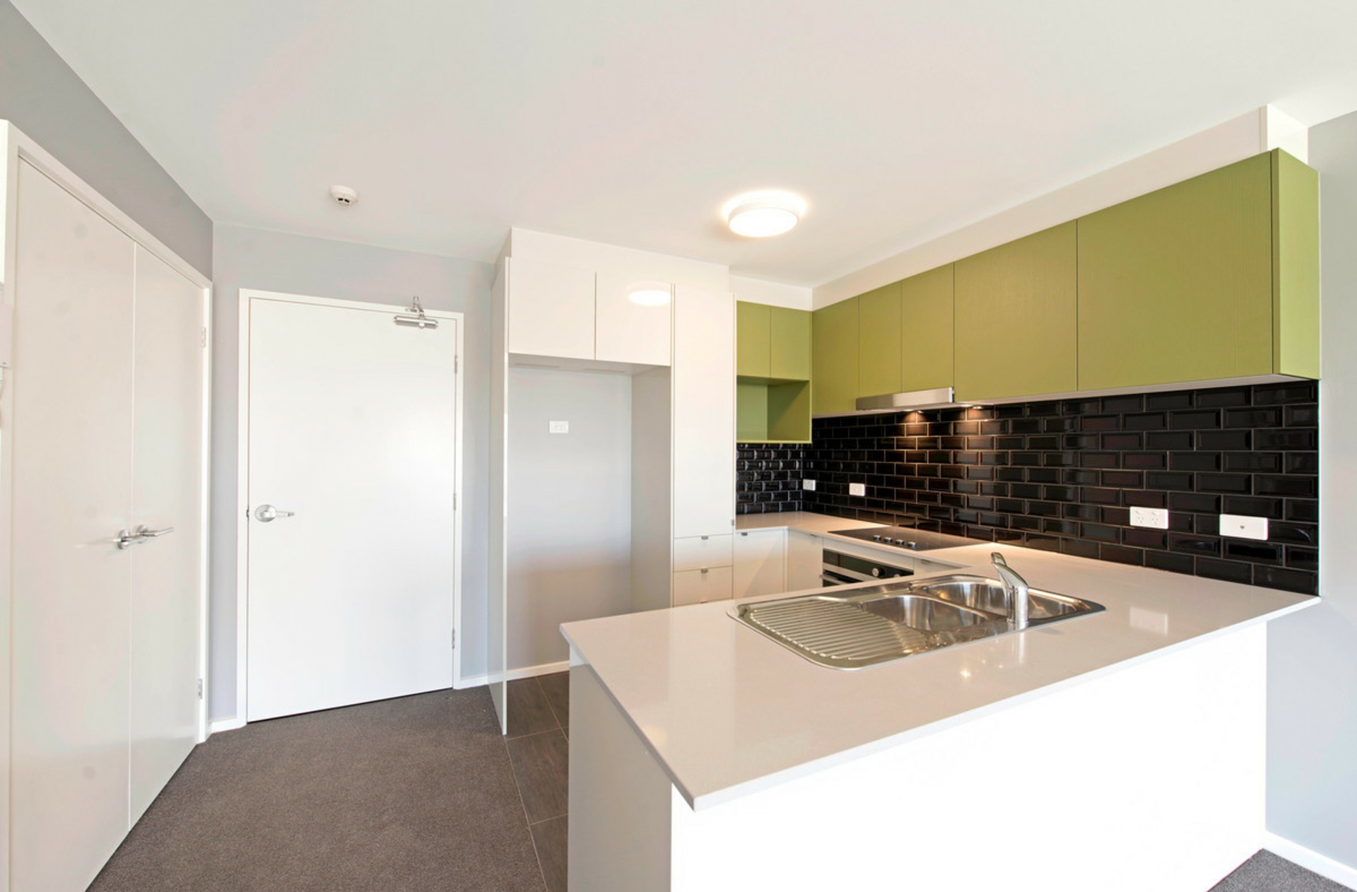 193/8 Limburg Way, GREENWAY