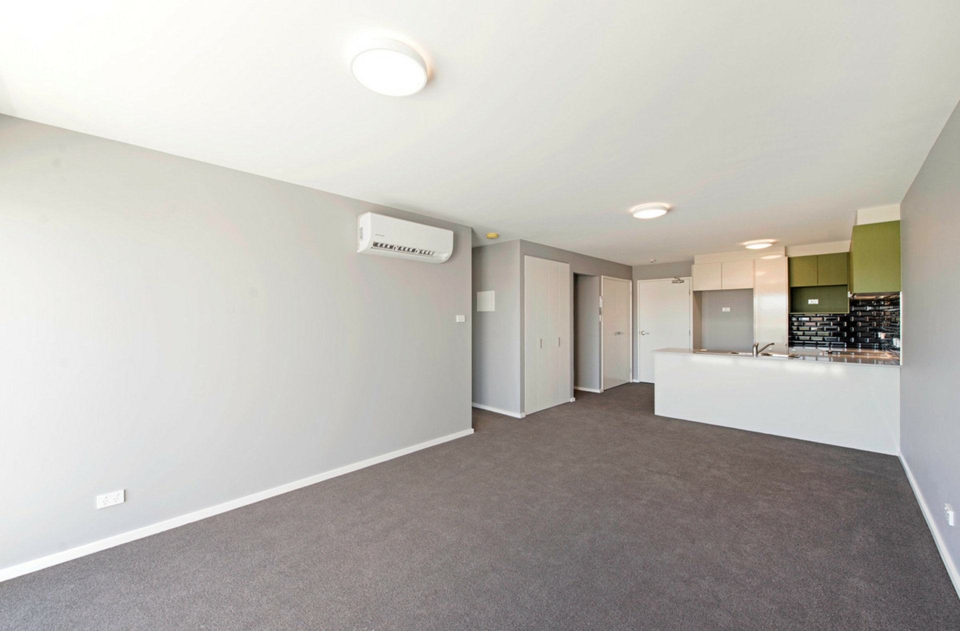 193/8 Limburg Way, GREENWAY