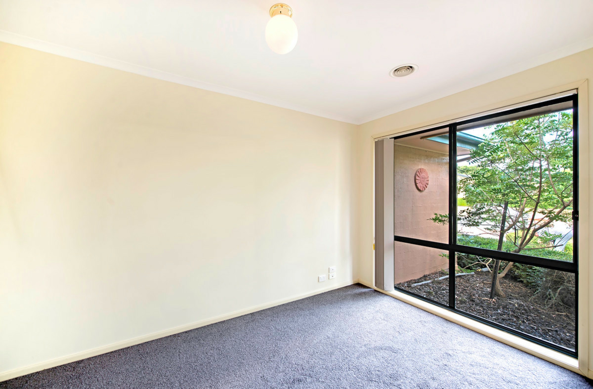 7 Leven Street, AMAROO