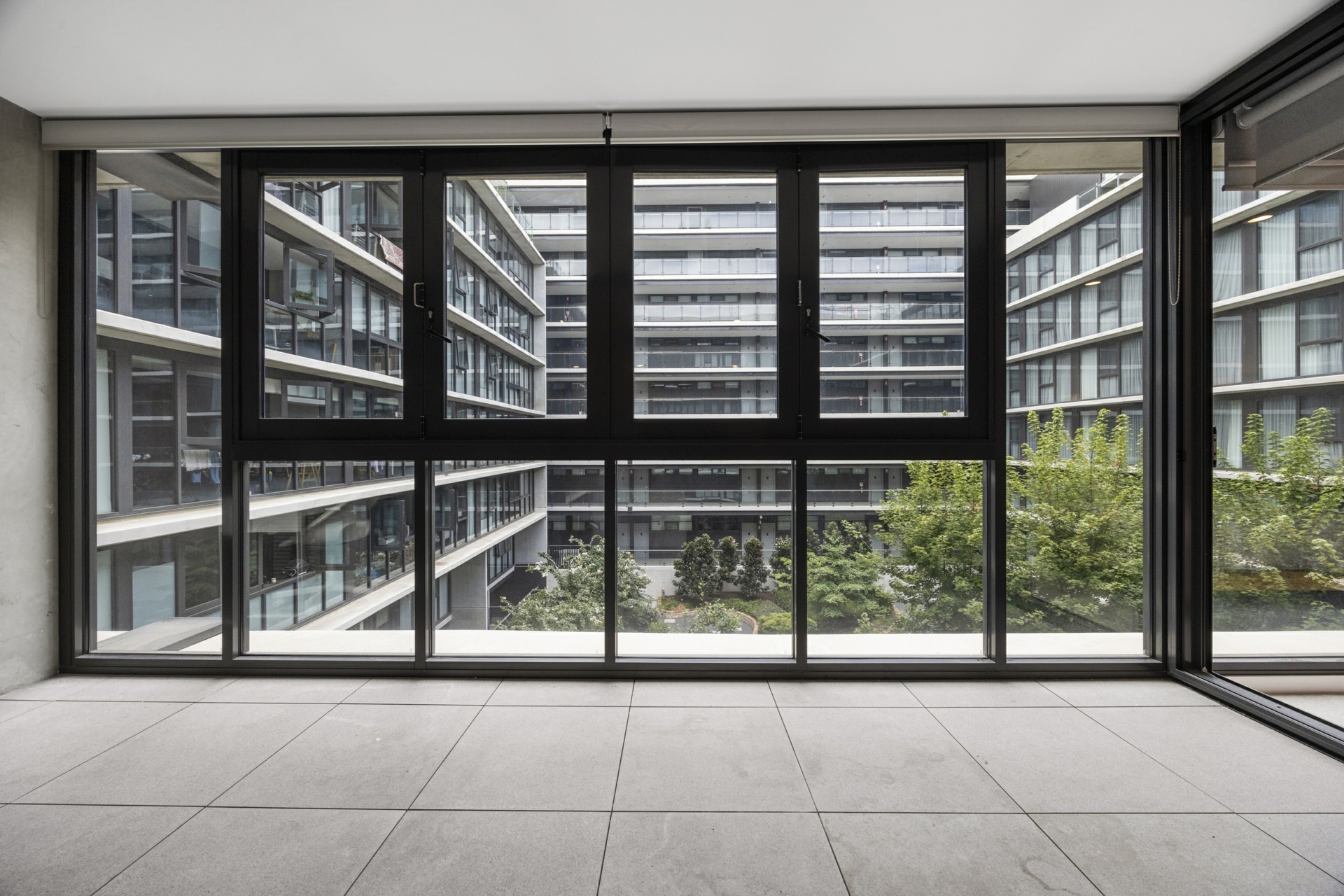 228/2 Anzac Park, Campbell
