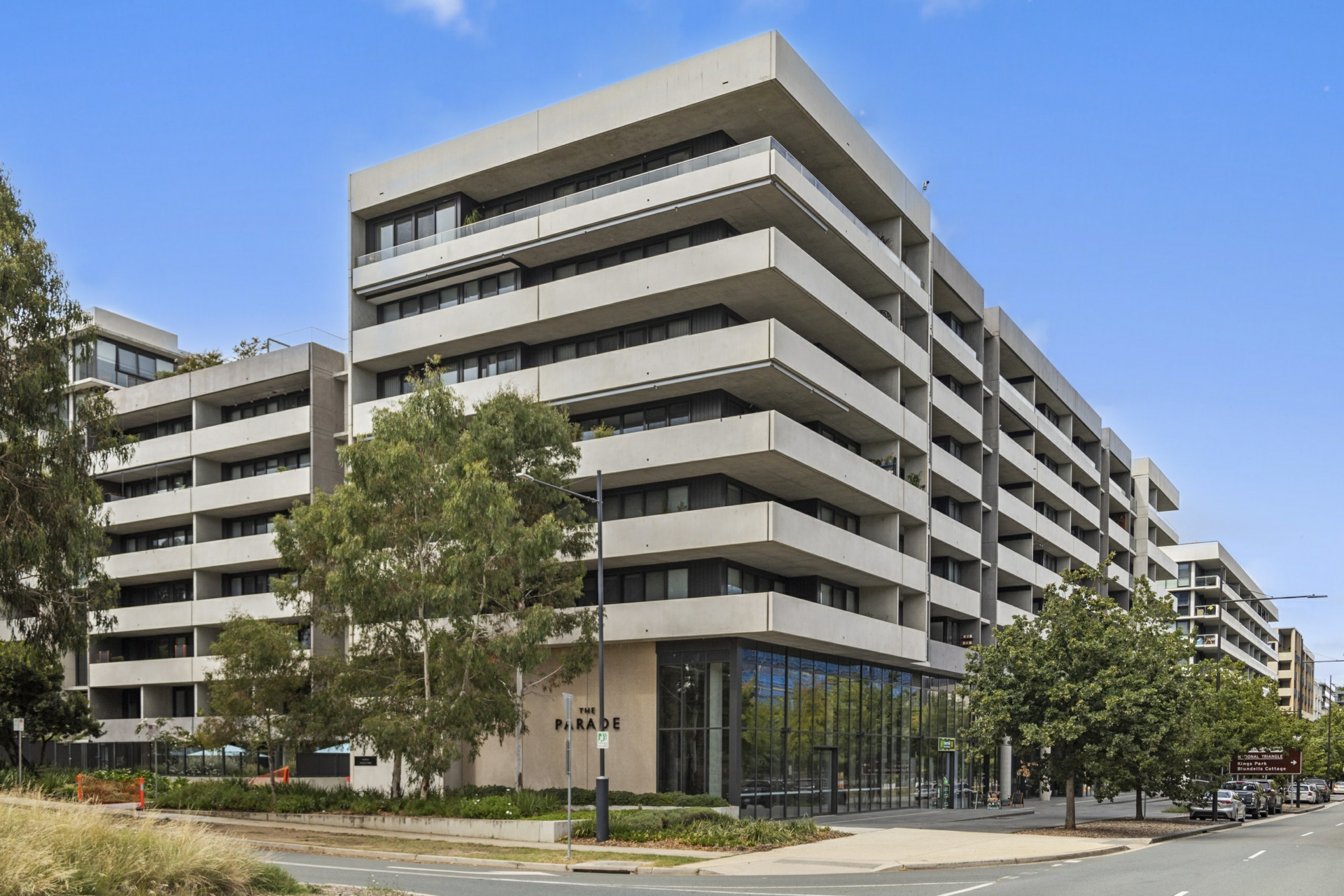 228/2 Anzac Park, Campbell