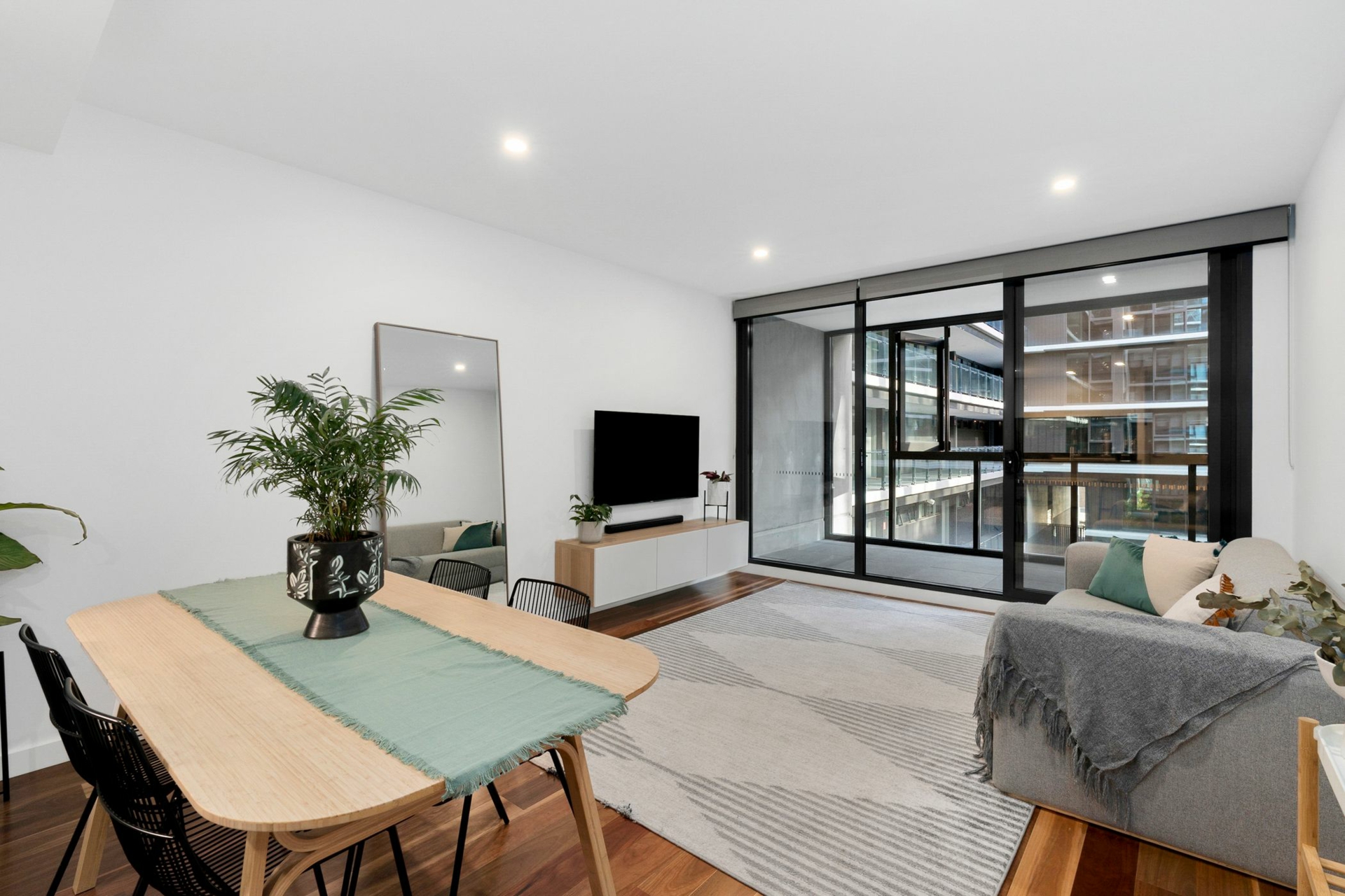 116/4 Anzac Park, CAMPBELL