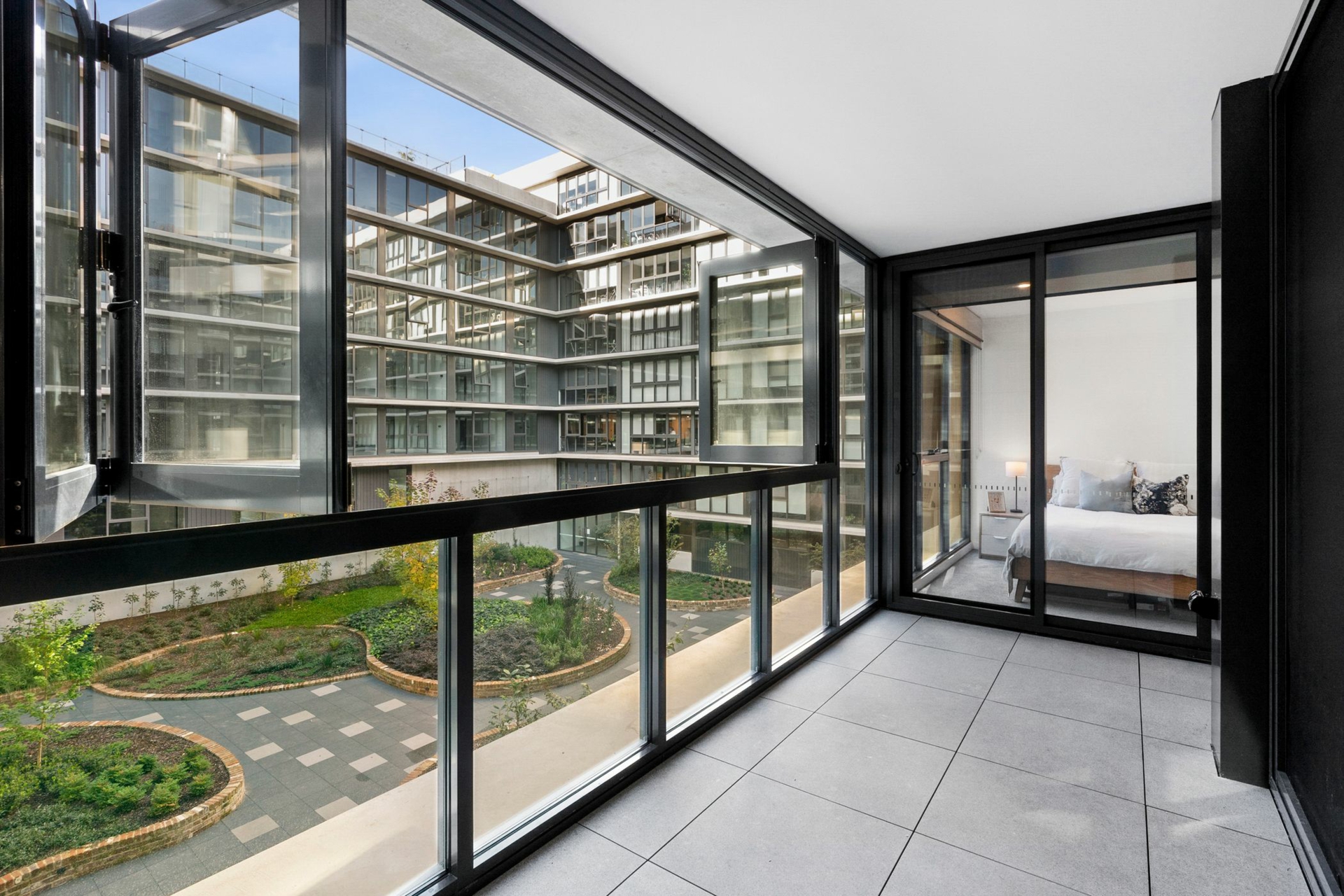 116/4 Anzac Park, CAMPBELL