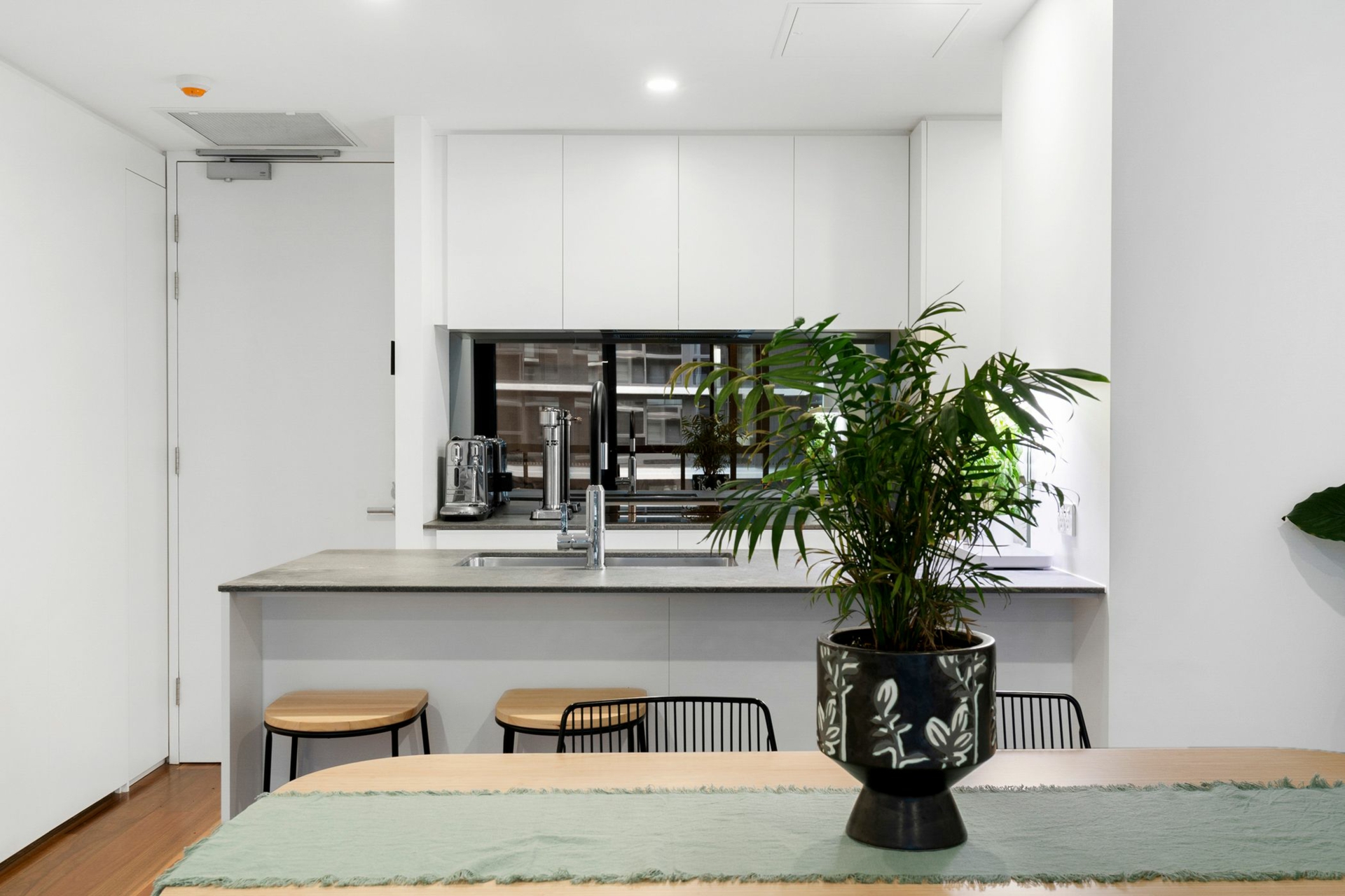 116/4 Anzac Park, CAMPBELL
