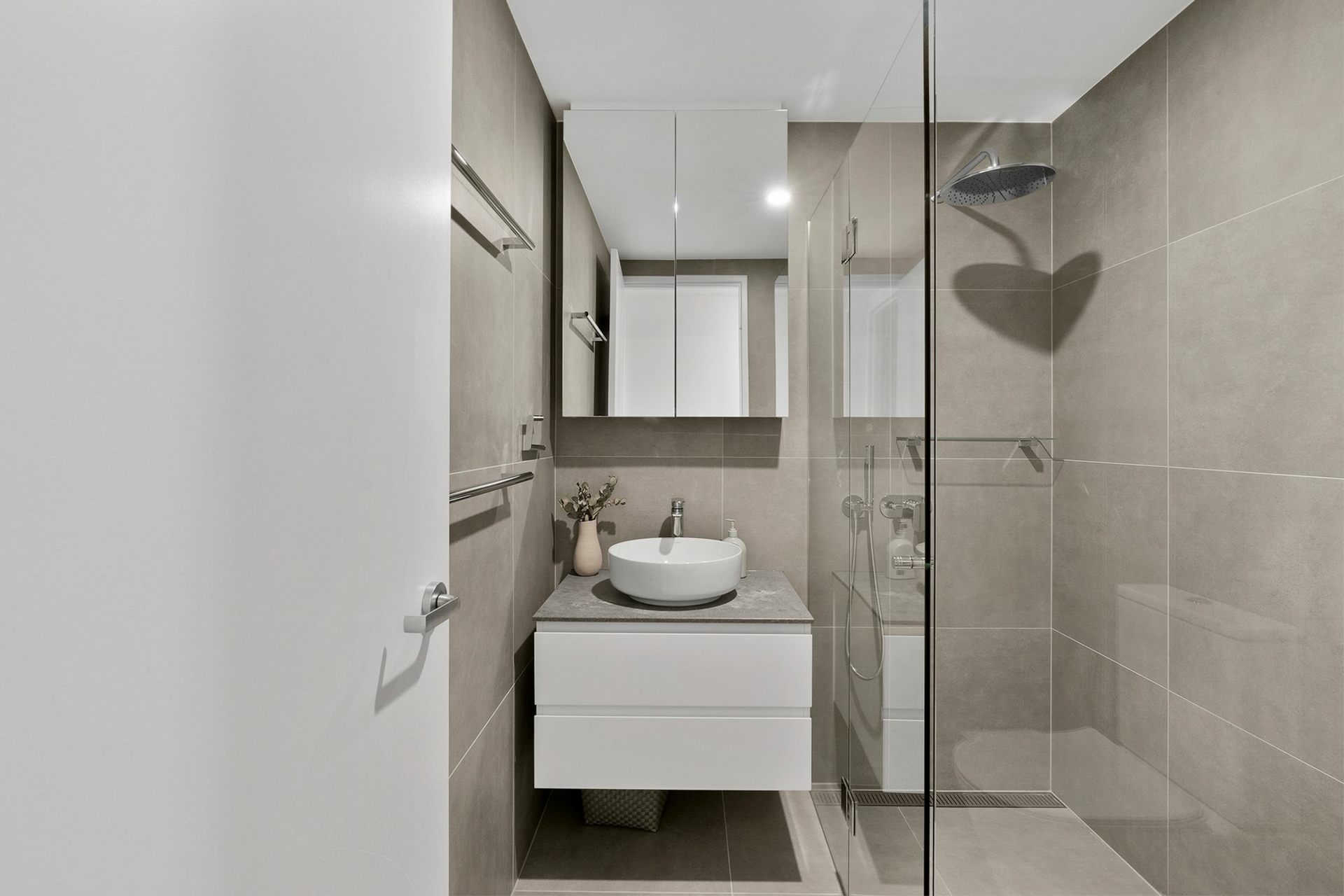 116/4 Anzac Park, CAMPBELL