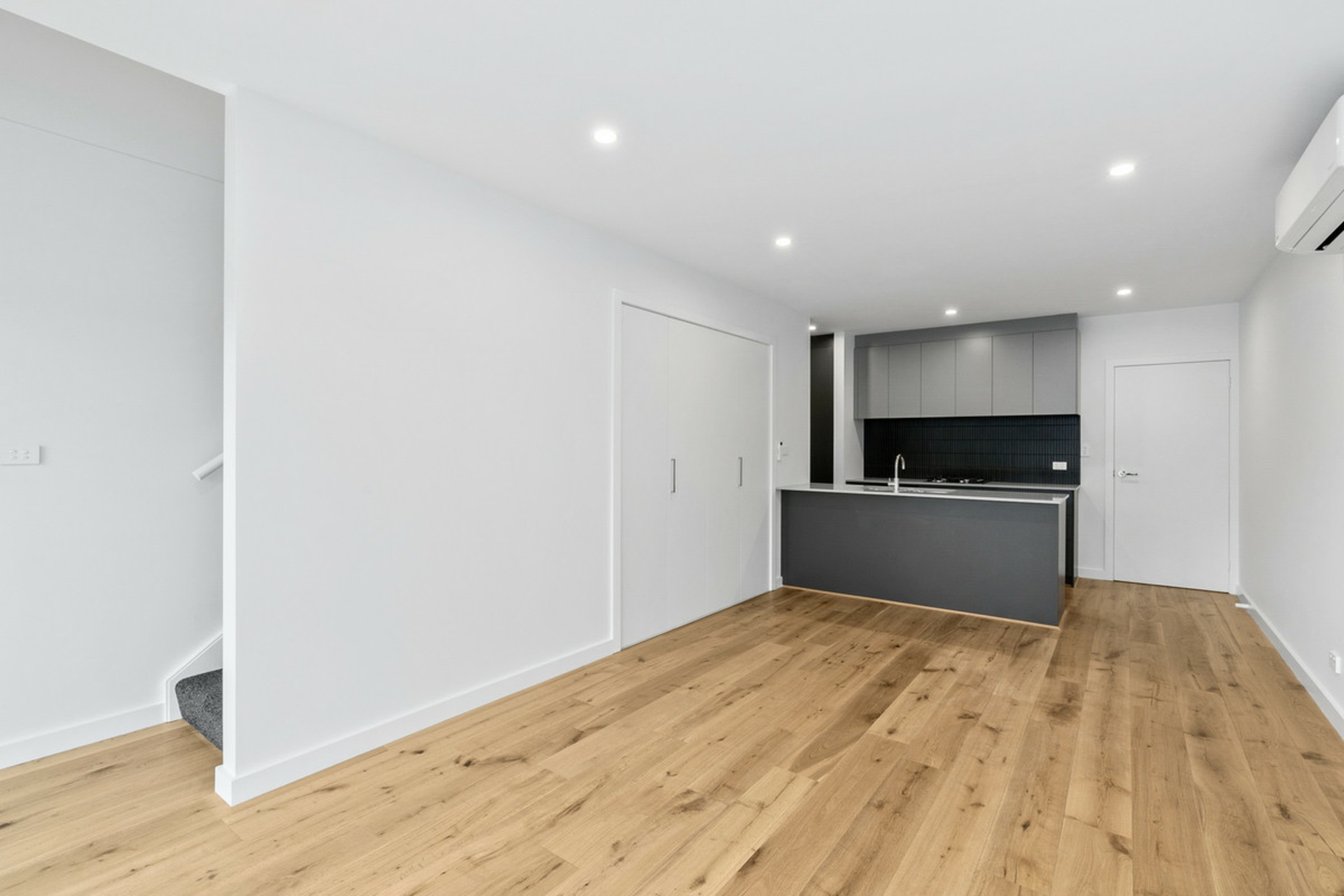 36/60 Kingsland Parade, CASEY