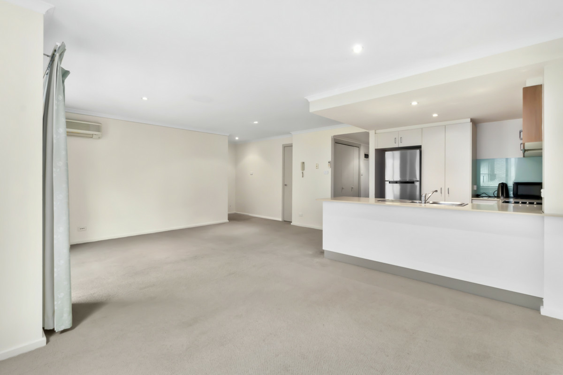 17/1-19 Ijong Street, BRADDON