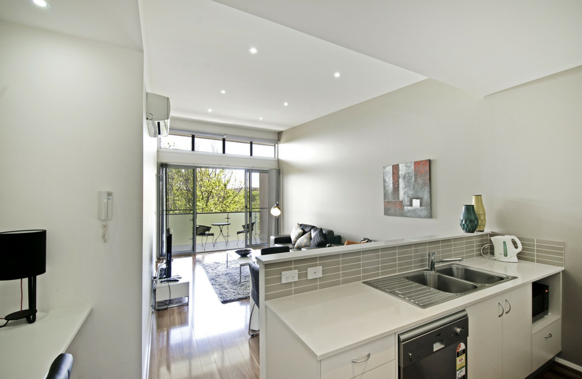 11/16 De Burgh Street, LYNEHAM