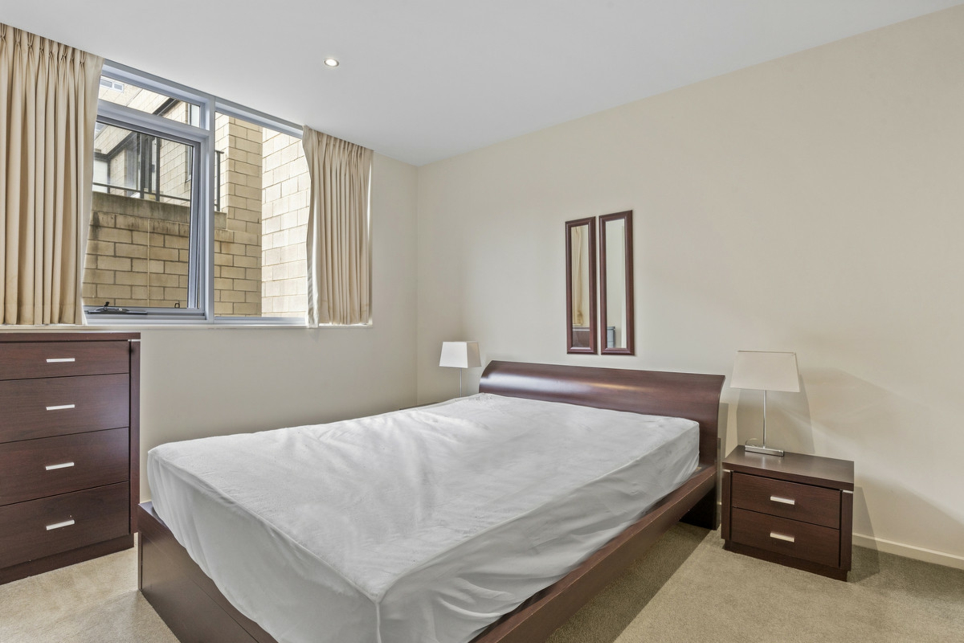 15/2 Edinburgh Avenue, CANBERRA