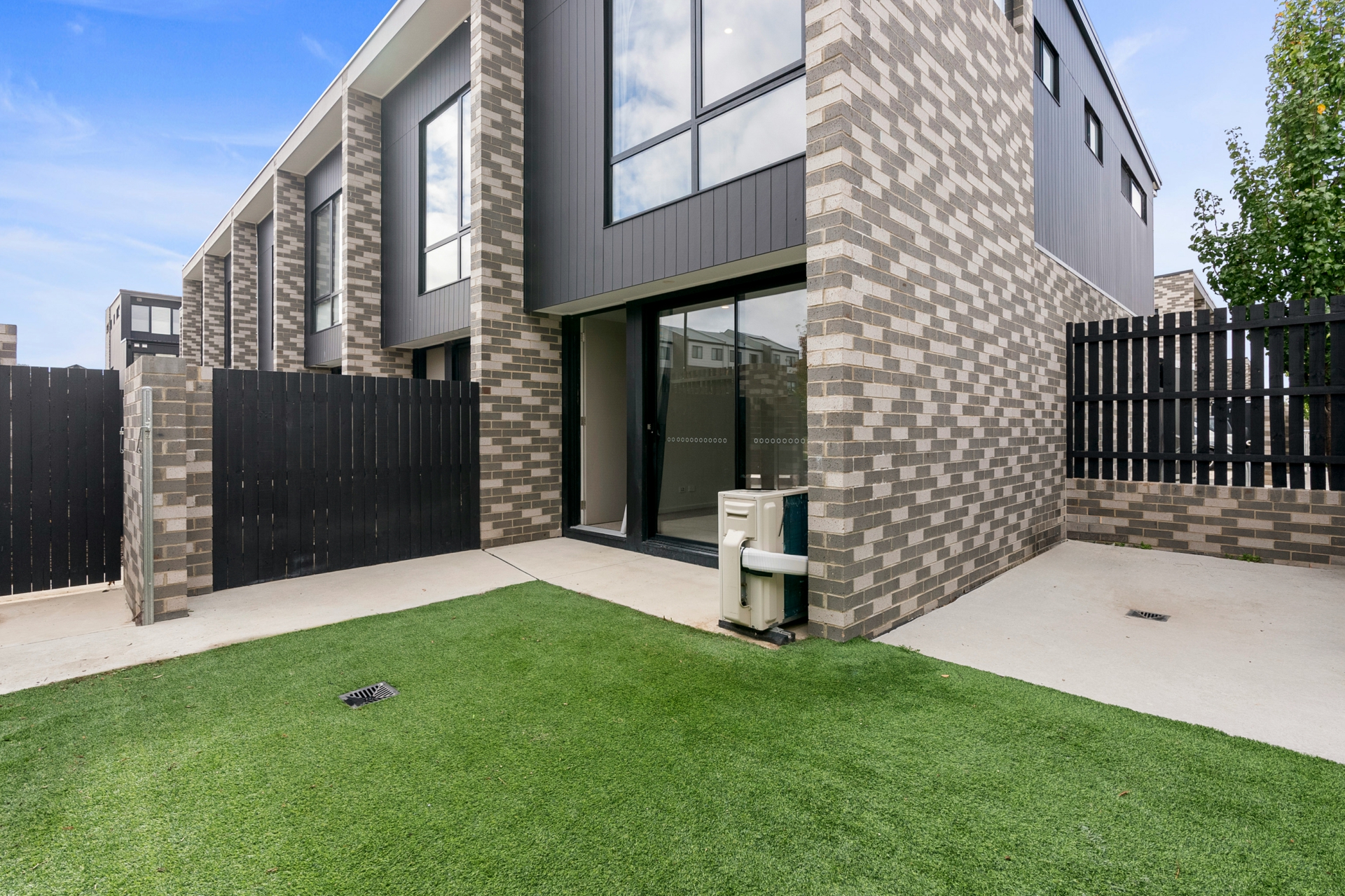 51/117 Sutherland Crescent, TAYLOR