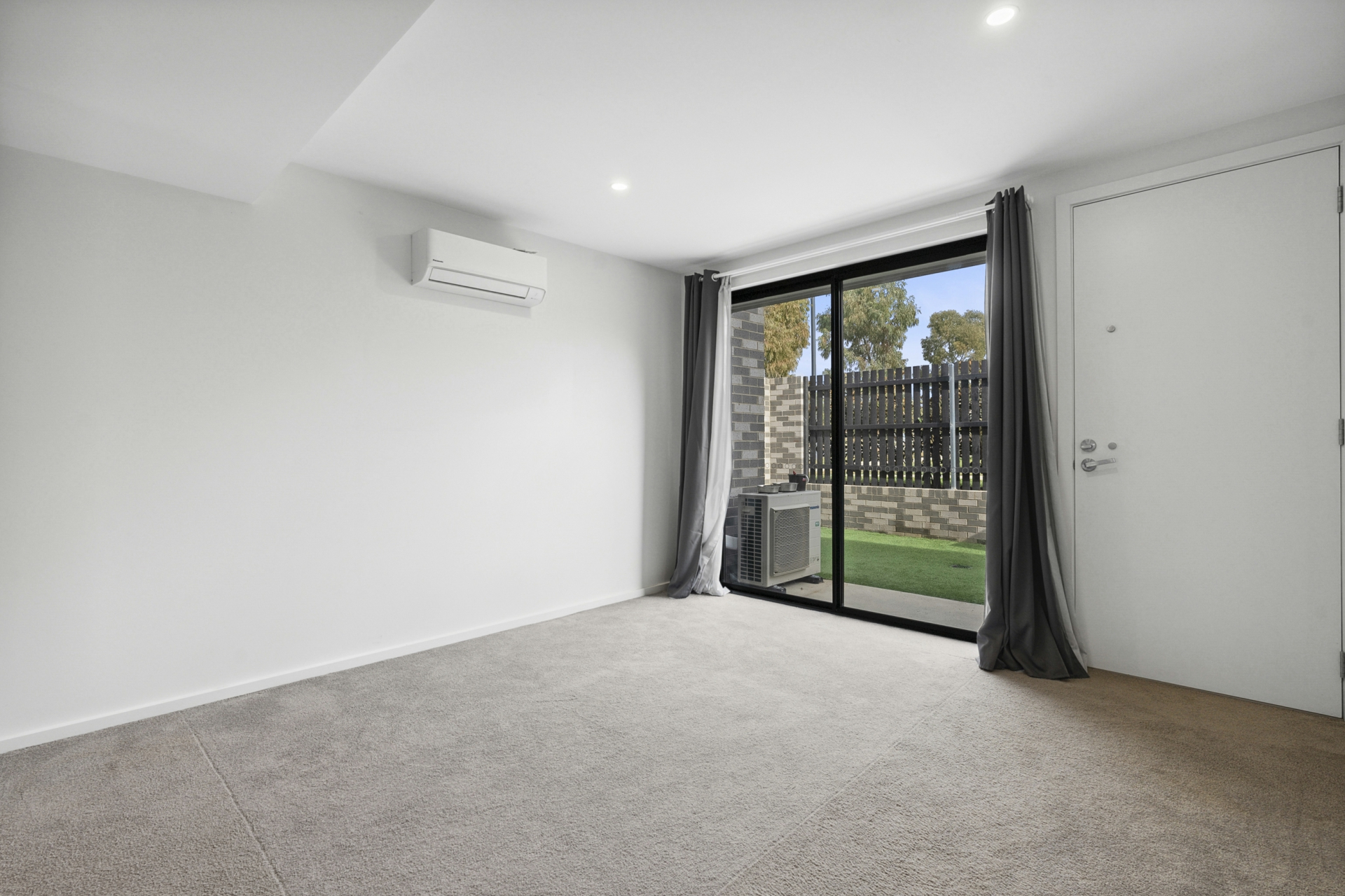 51/117 Sutherland Crescent, TAYLOR
