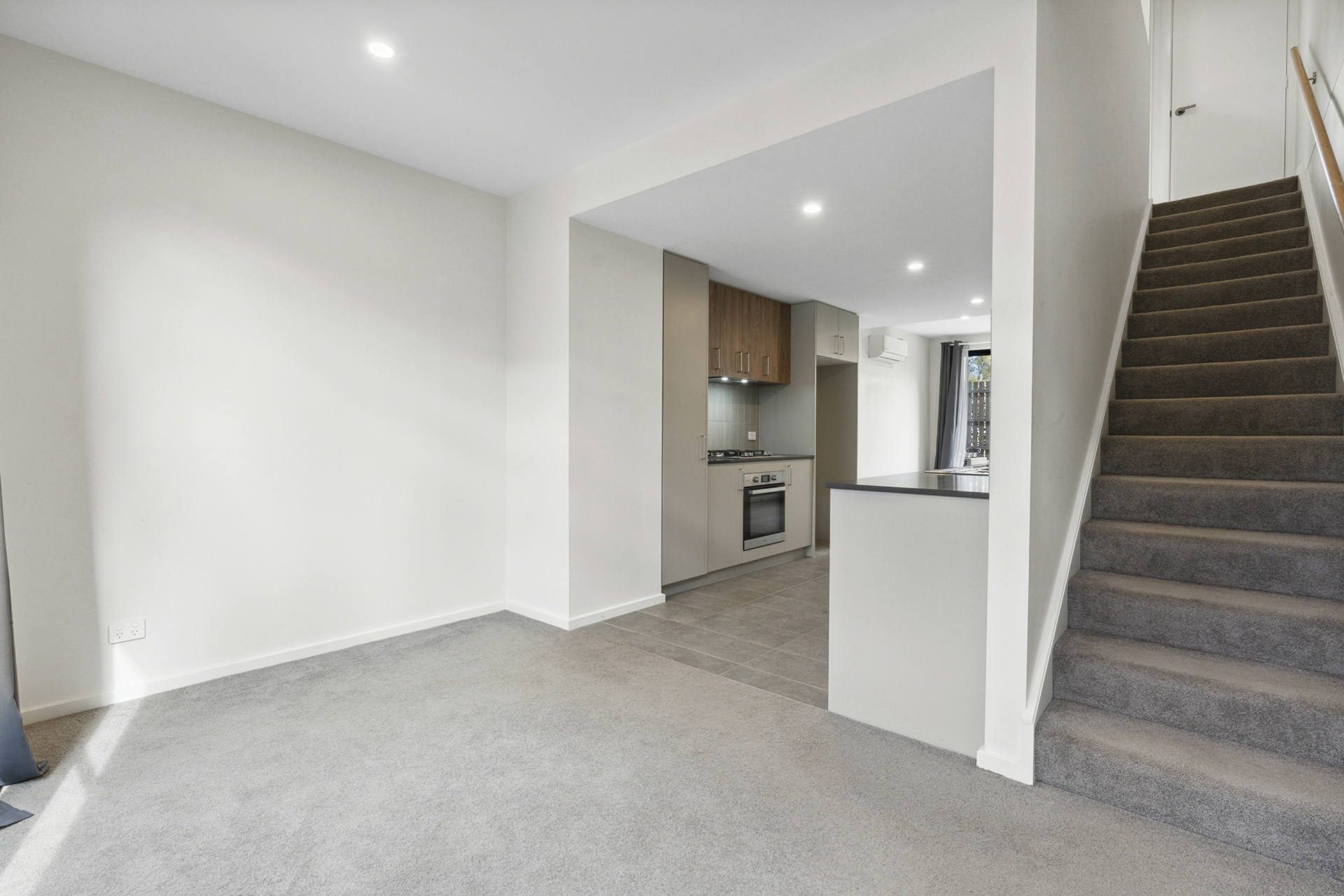 51/117 Sutherland Crescent, TAYLOR