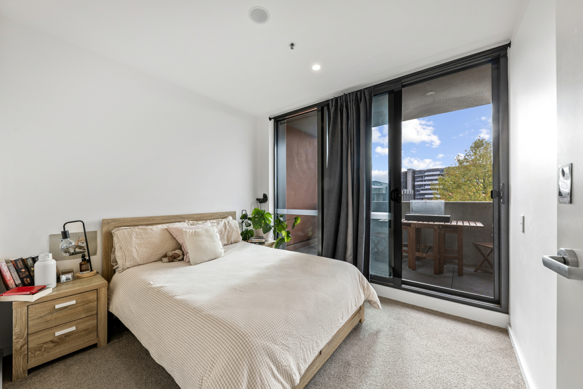 328/61 Cooyong Street, BRADDON