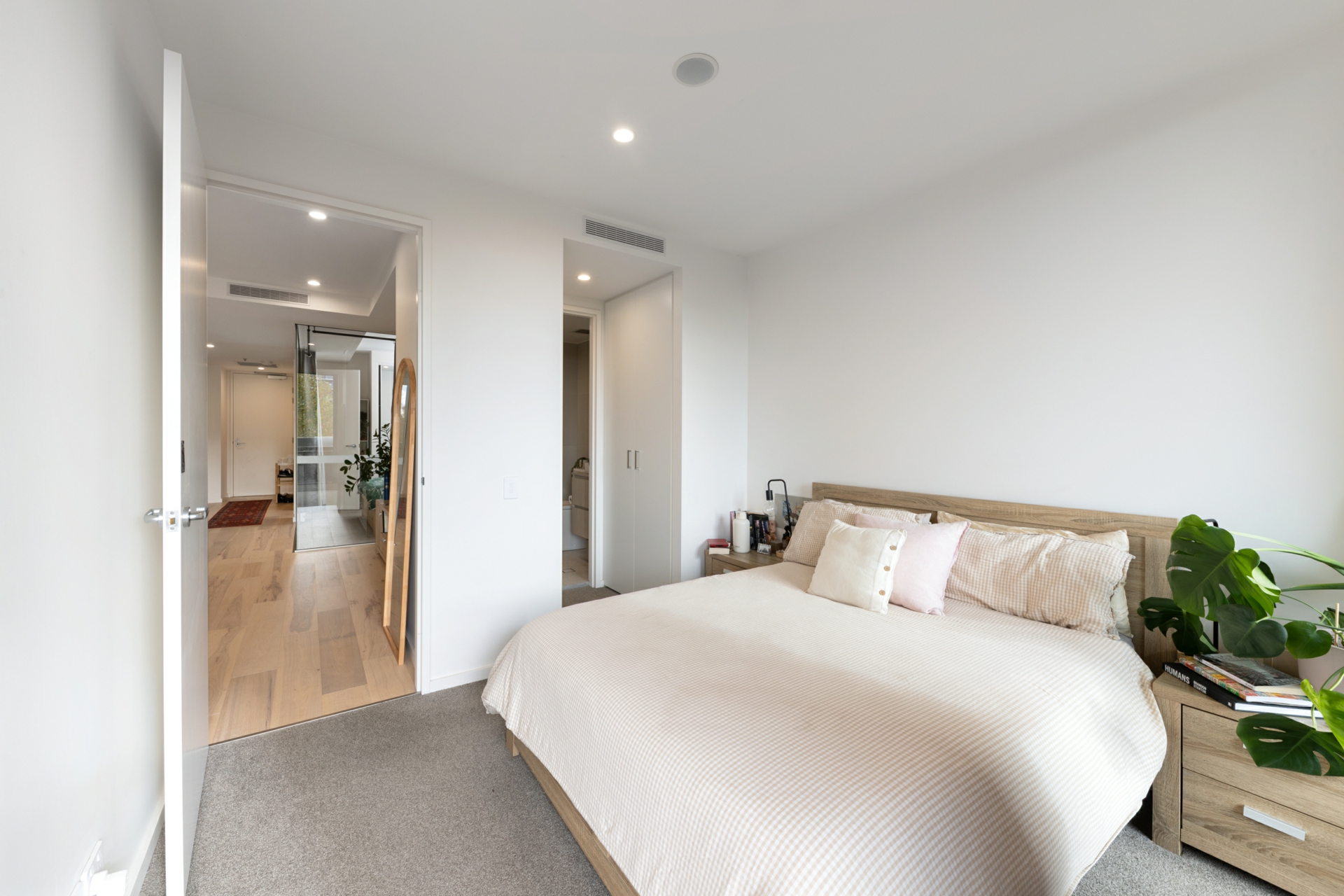 328/61 Cooyong Street, BRADDON