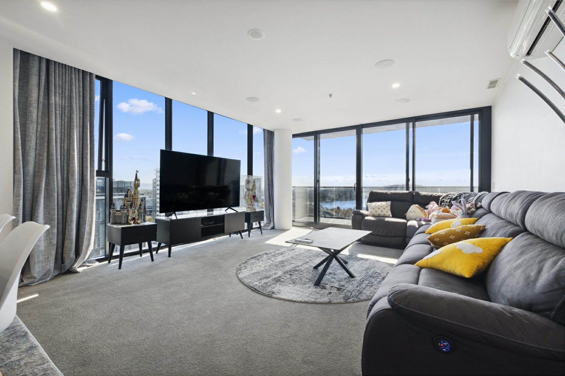 1403/4 Grazier Lane, BELCONNEN