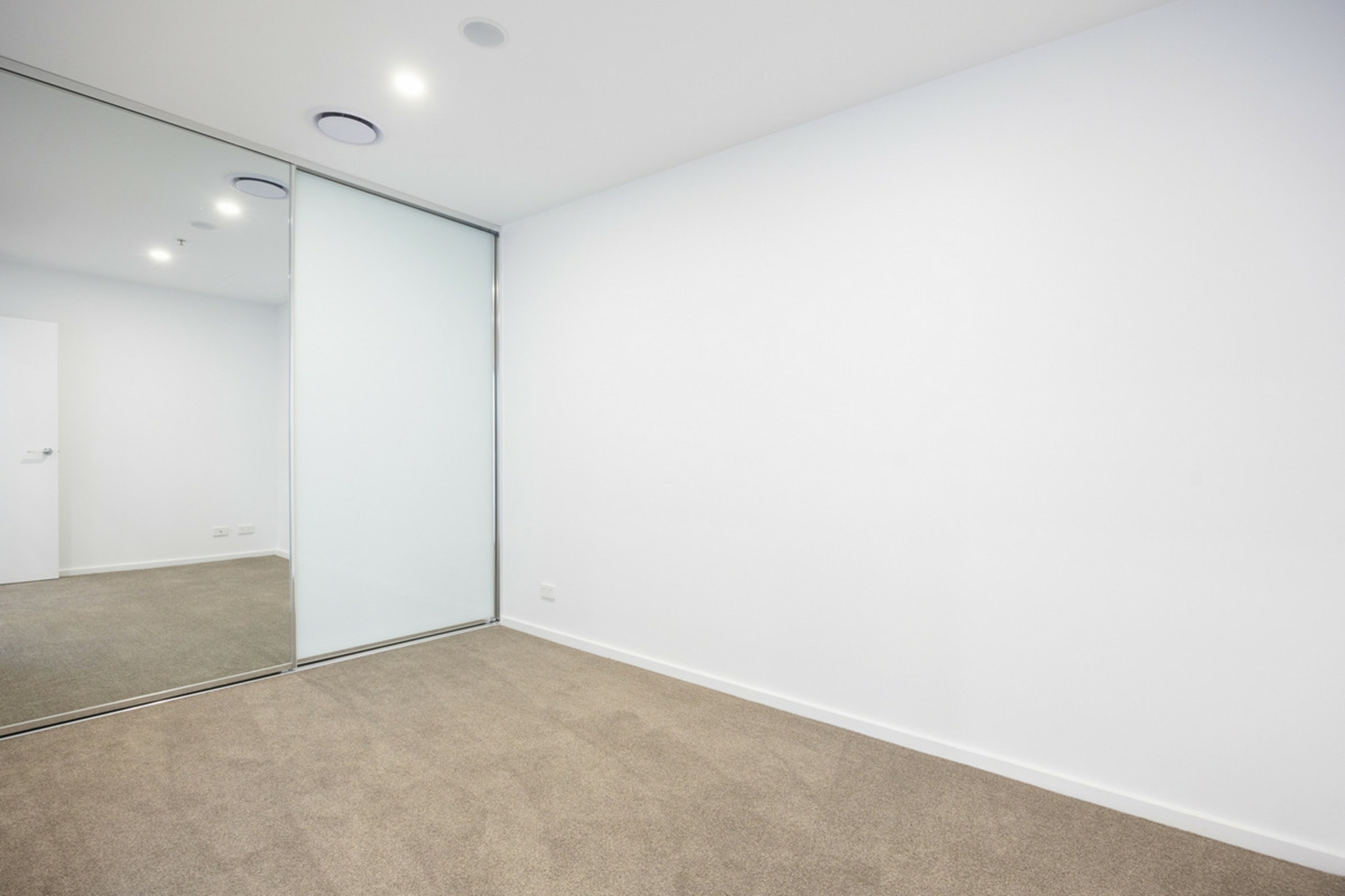 21/17 Captain Cook Crescent, GRIFFITH