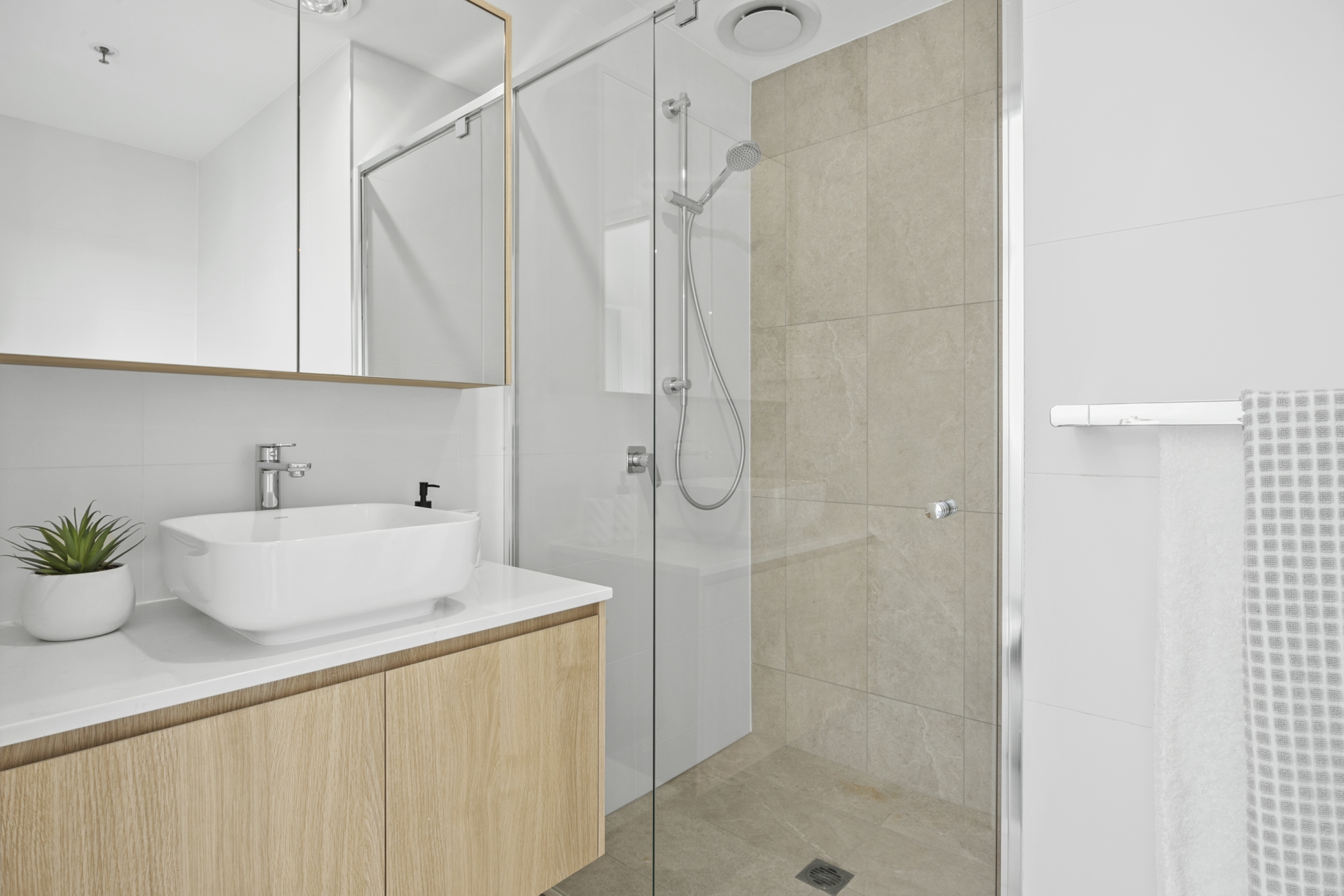 35/70 Canopus Crescent, GIRALANG