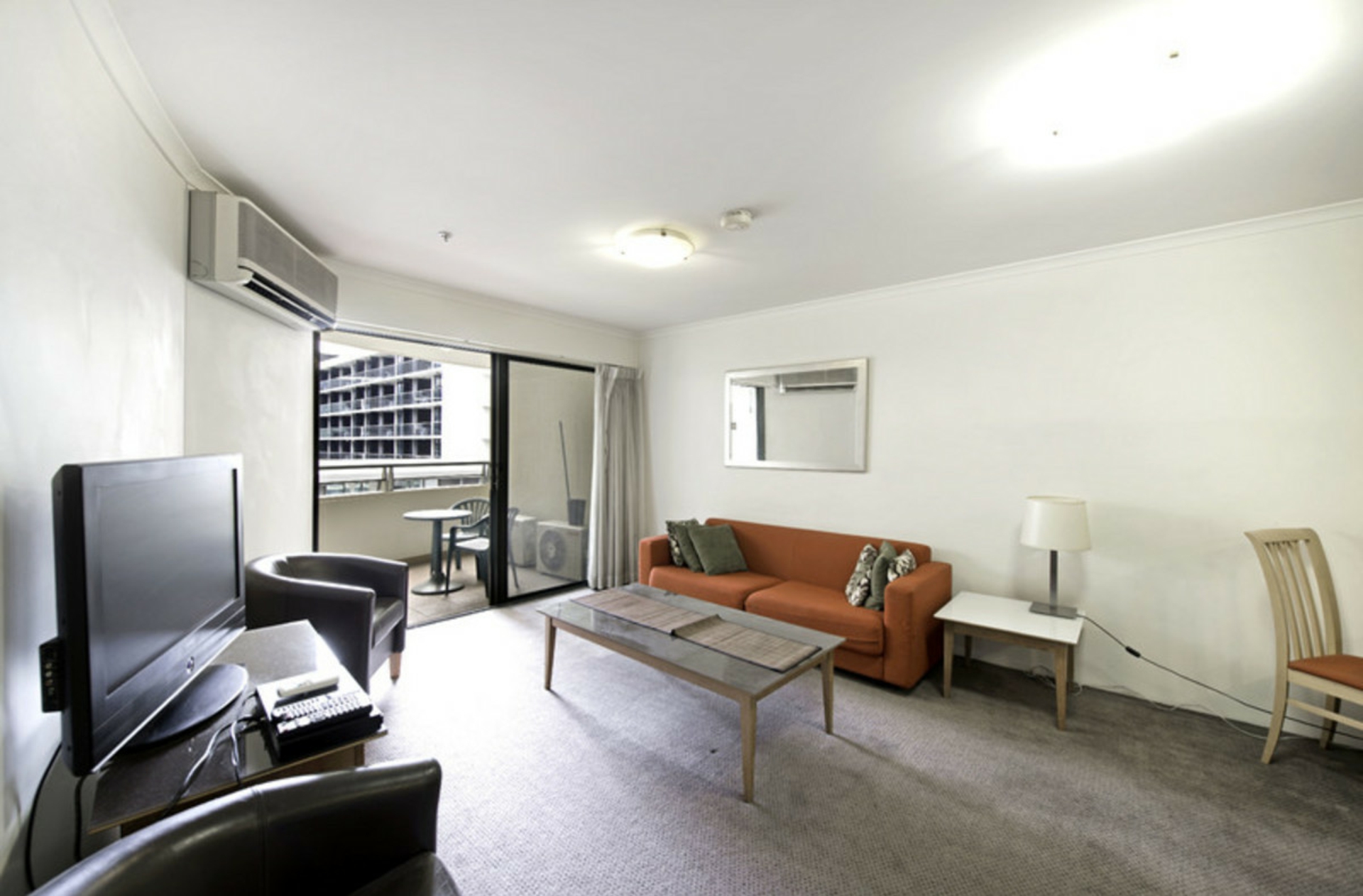 521/74 Northbourne Avenue, BRADDON