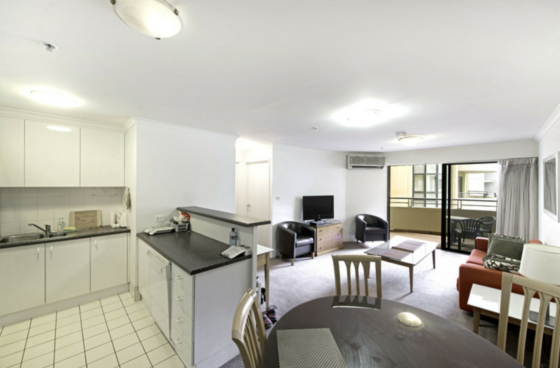 521/74 Northbourne Avenue, BRADDON