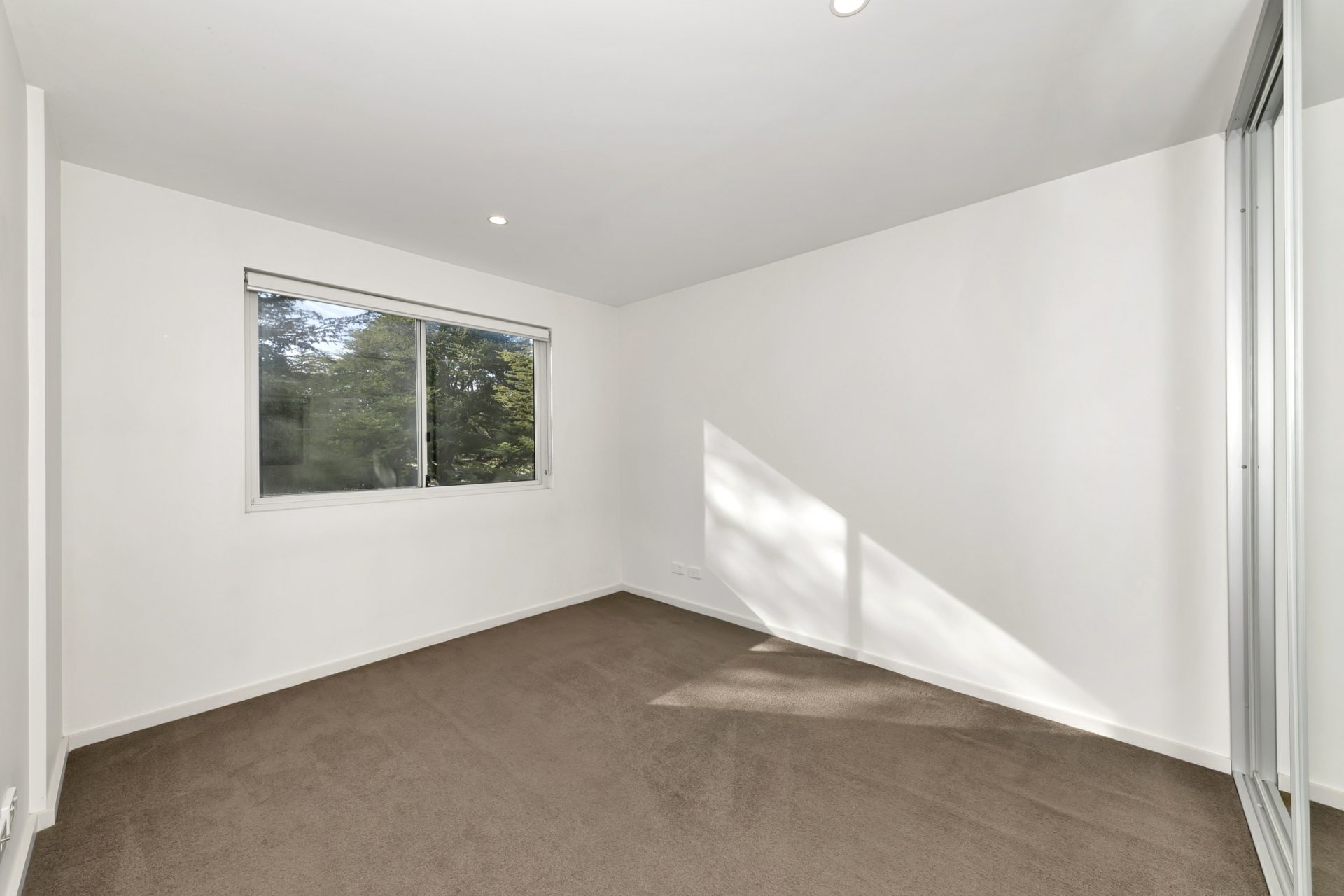 106/24 Girrahween Street, BRADDON