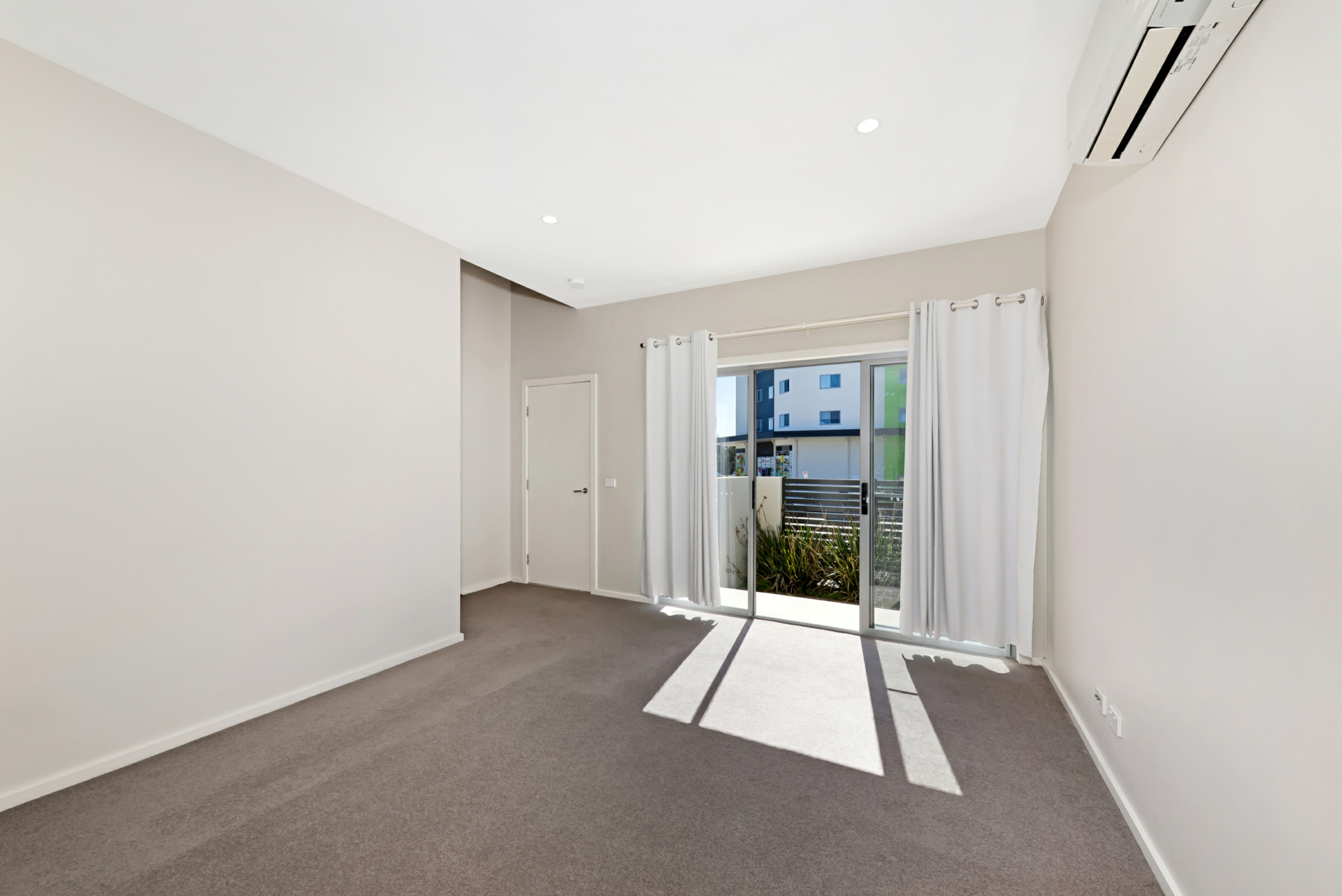 29/1 Christina Stead Street, FRANKLIN