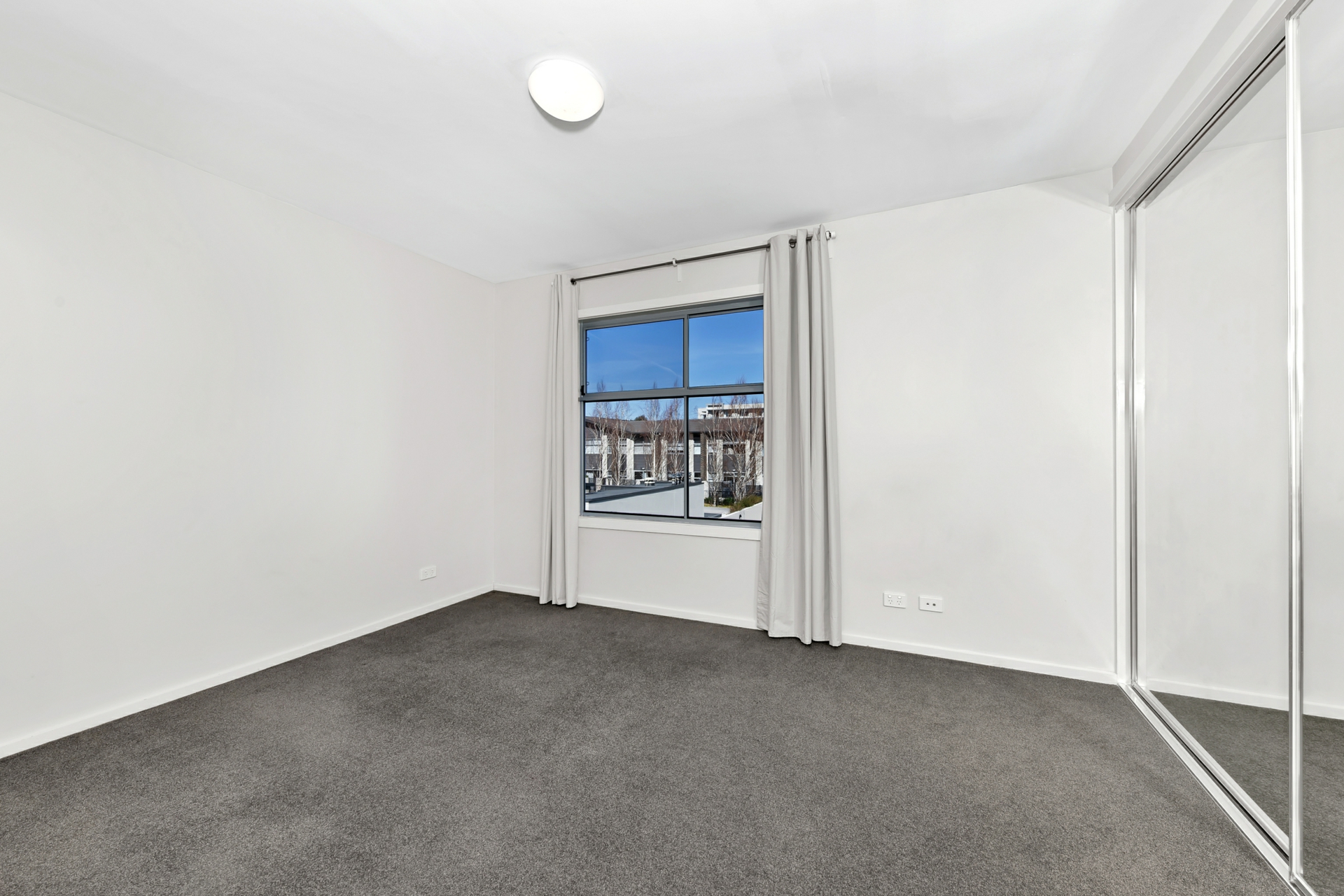 29/1 Christina Stead Street, FRANKLIN