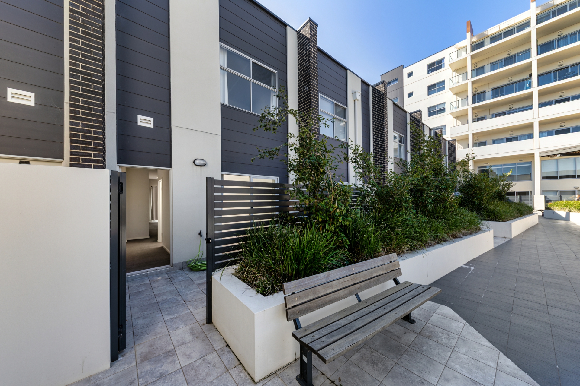 29/1 Christina Stead Street, FRANKLIN