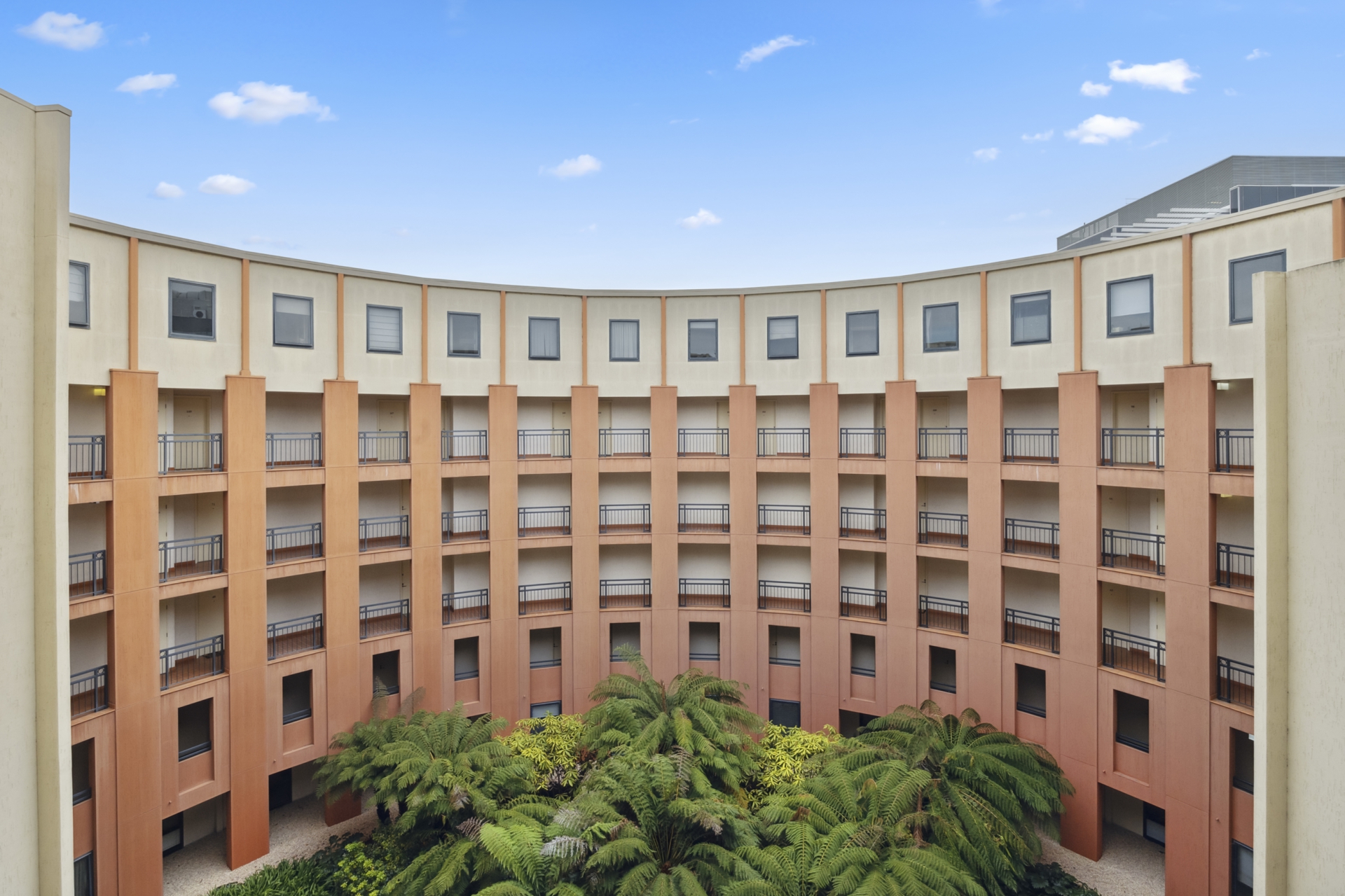 95/66 Allara Street, City