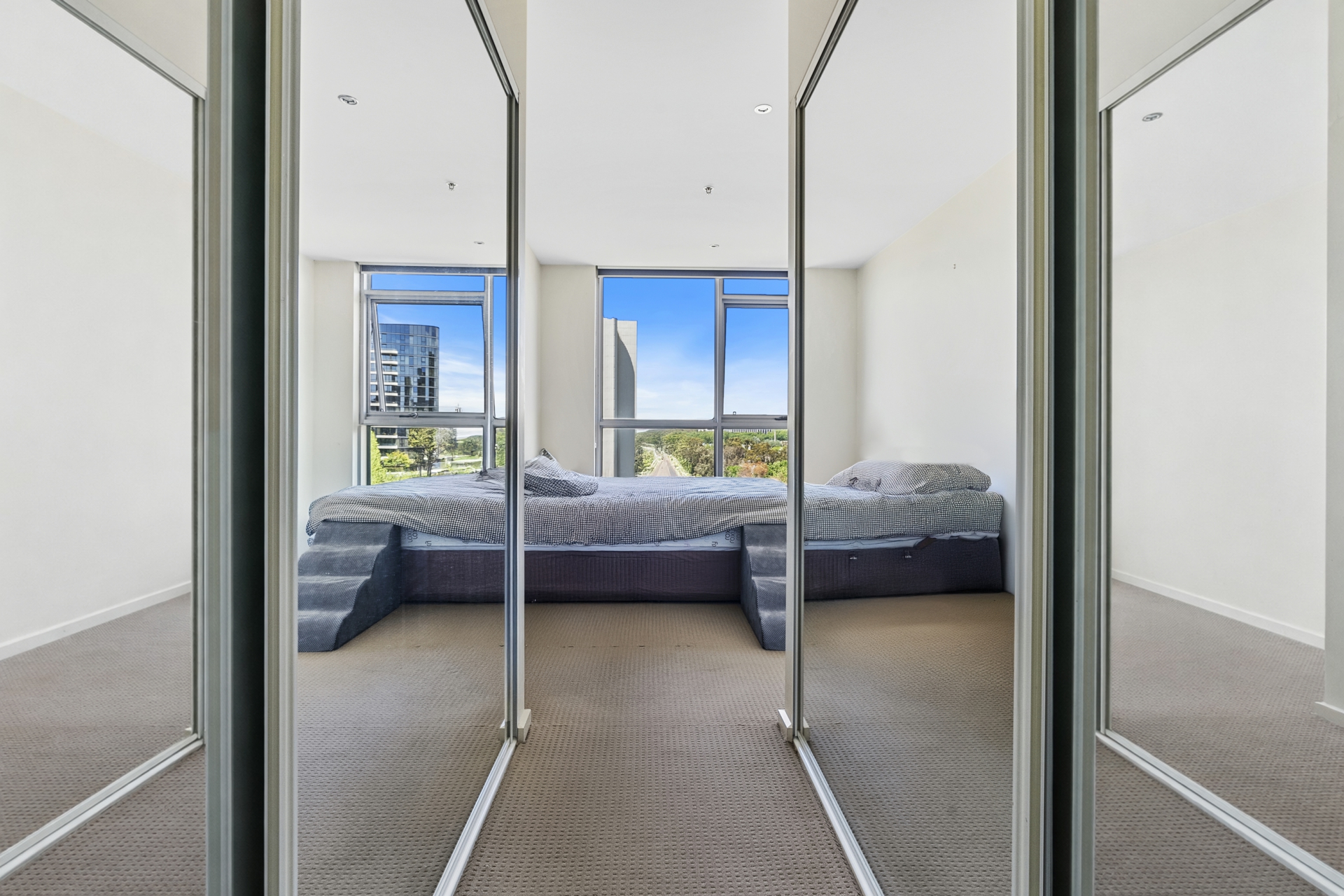 64/2 Edinburgh Avenue — photo 6 of 17