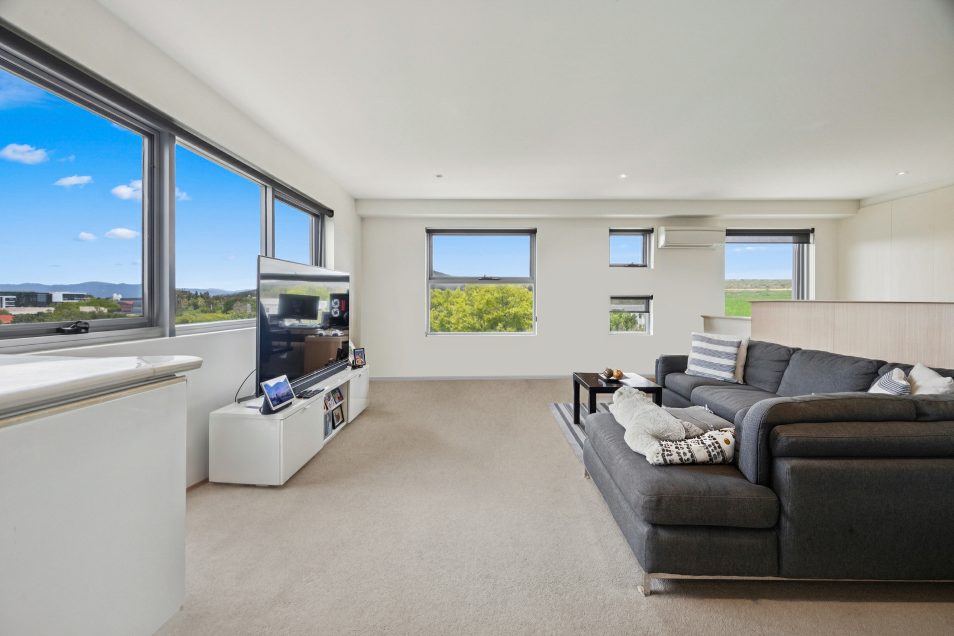 26/5 Gould Street — photo 3 of 18