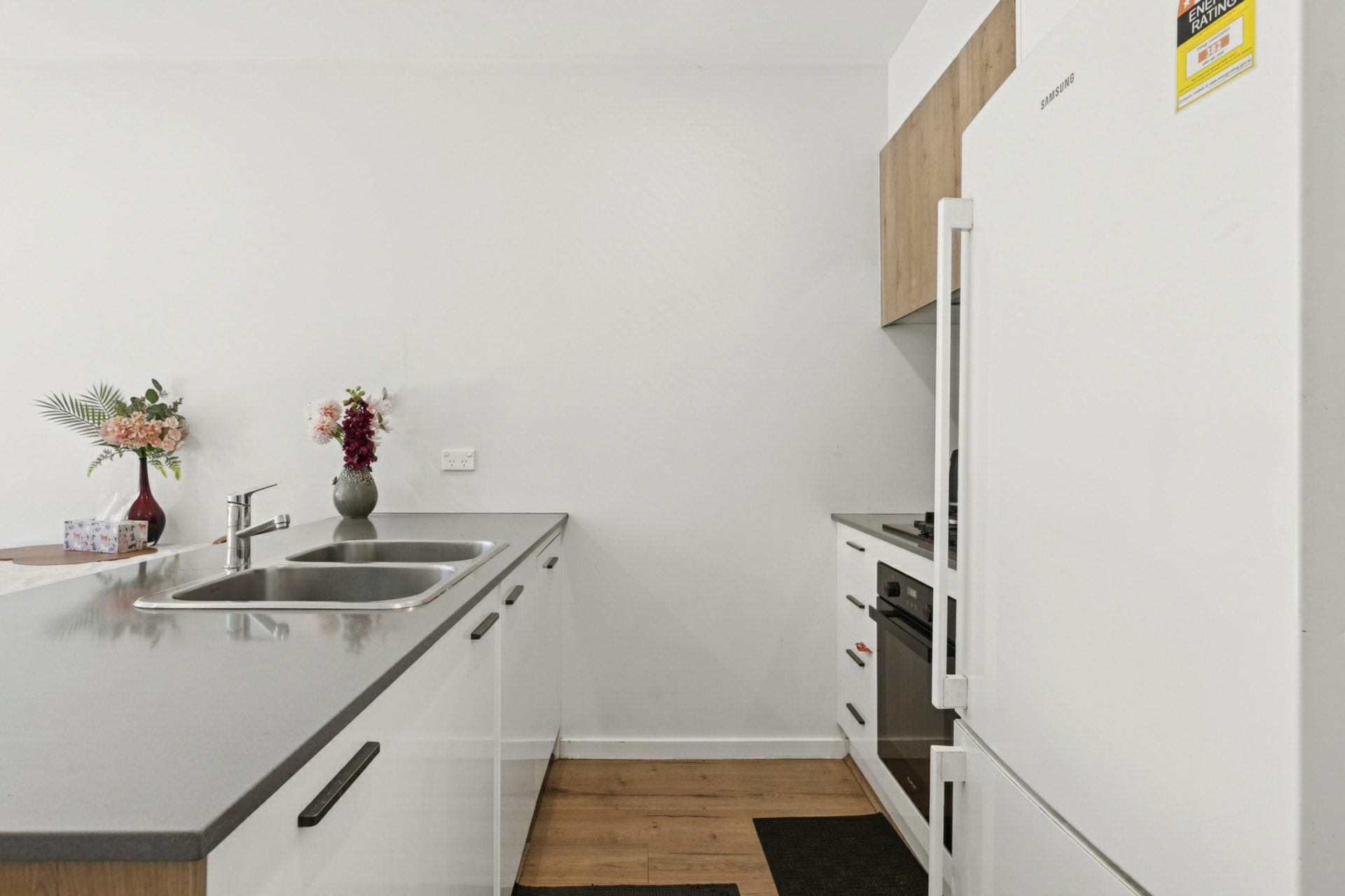 39/18 Cornelius Street — photo 8 of 16