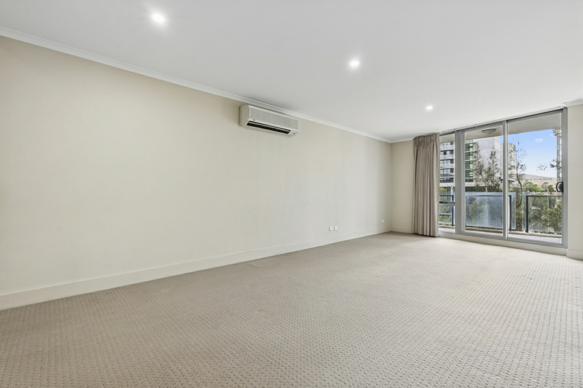 83/77 Northbourne Avenue — photo 2 of 20