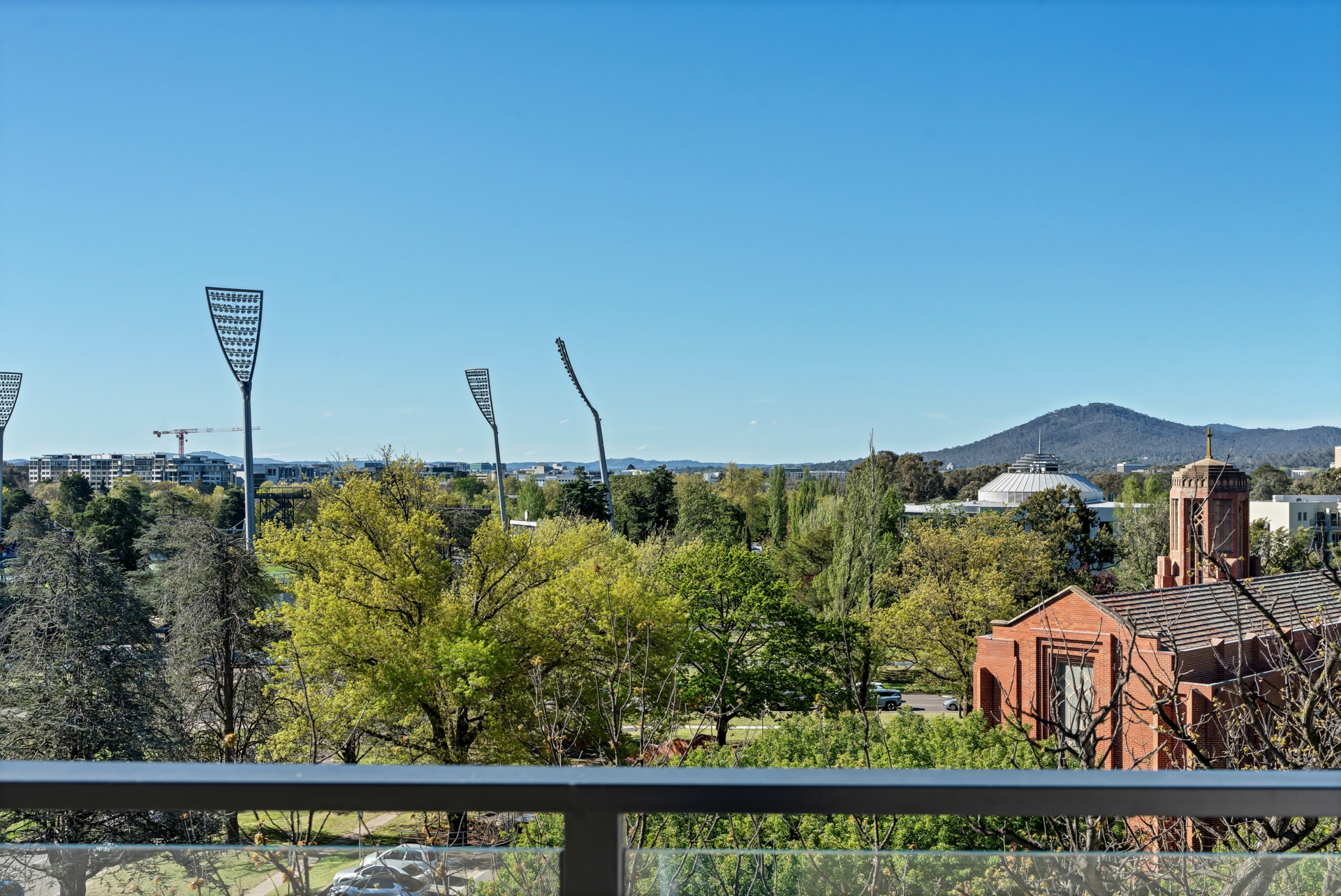 54/17 Captain Cook Crescent — photo 17 of 24