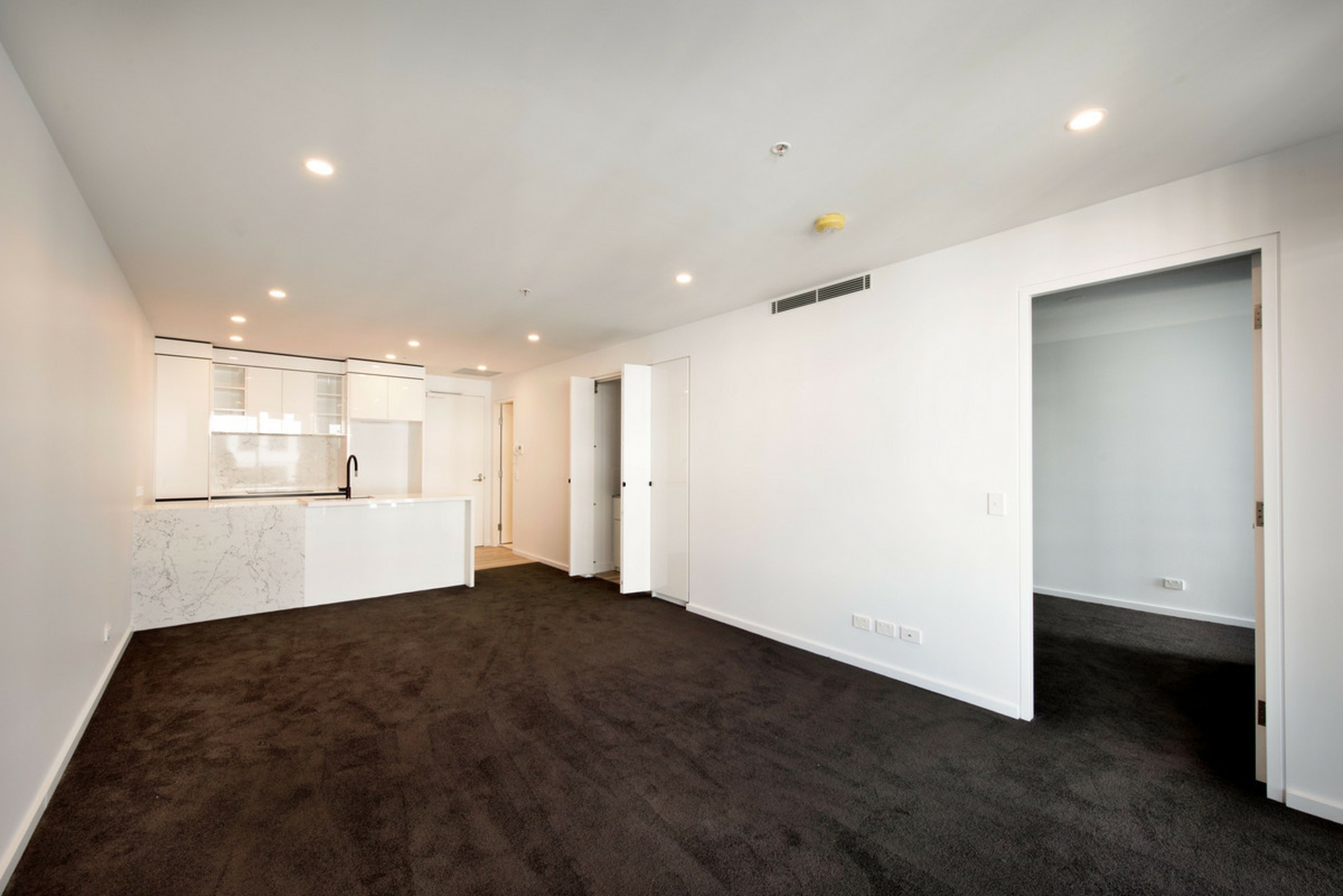 24/20 Allara Street — photo from LJ Hooker Canberra City