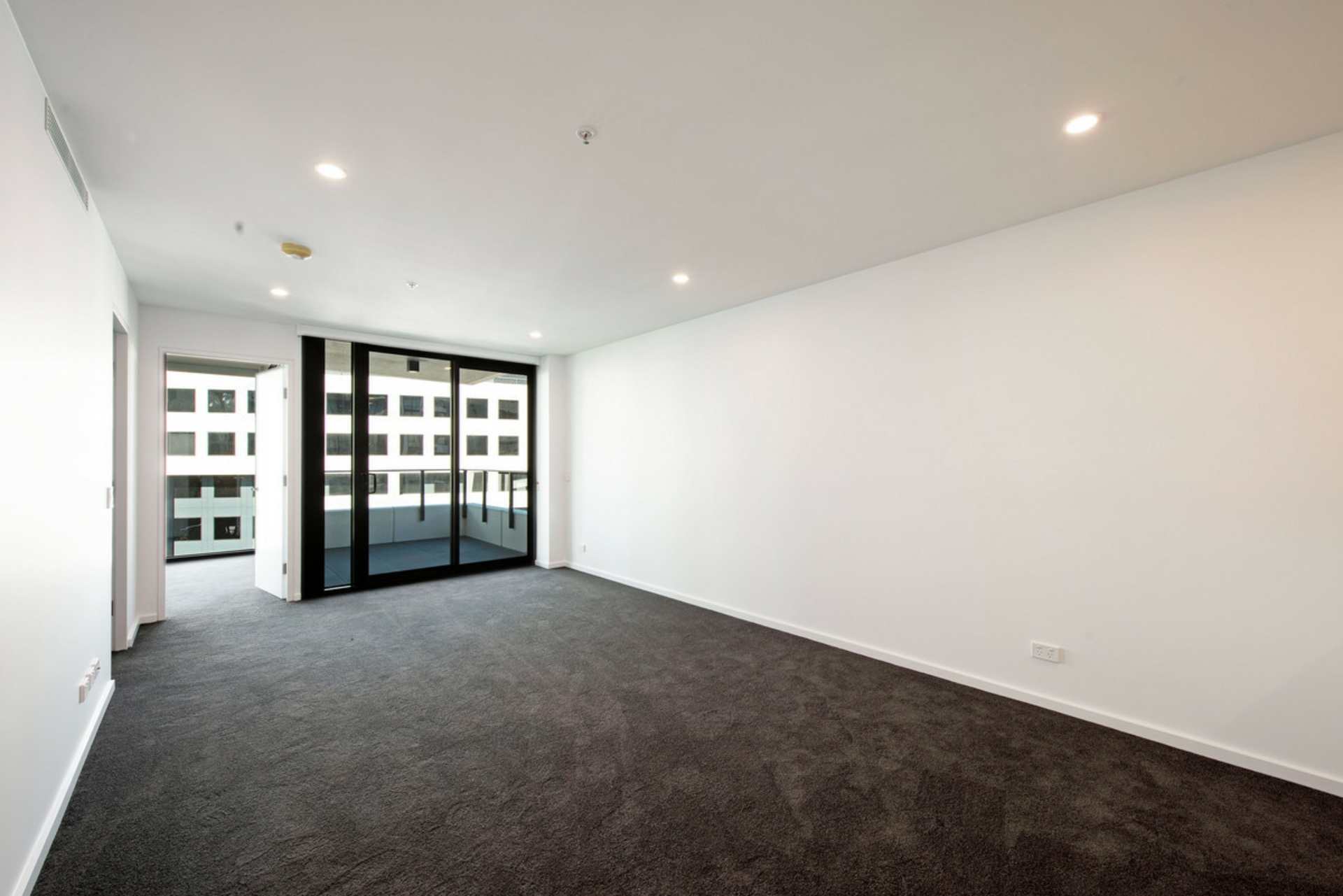 24/20 Allara Street — photo 2 of 13