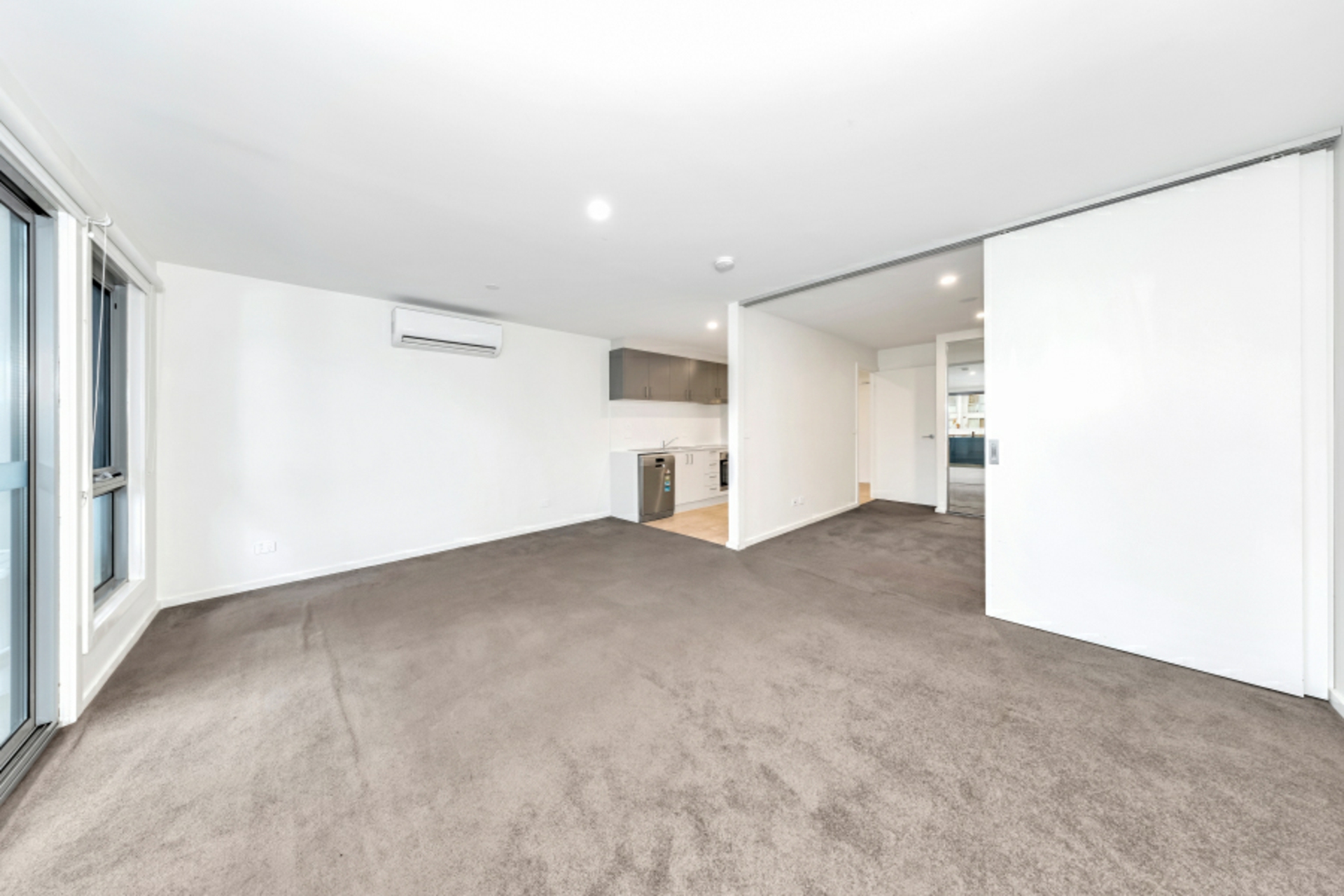 2/12 Pioneer Street — photo from LJ Hooker Canberra City