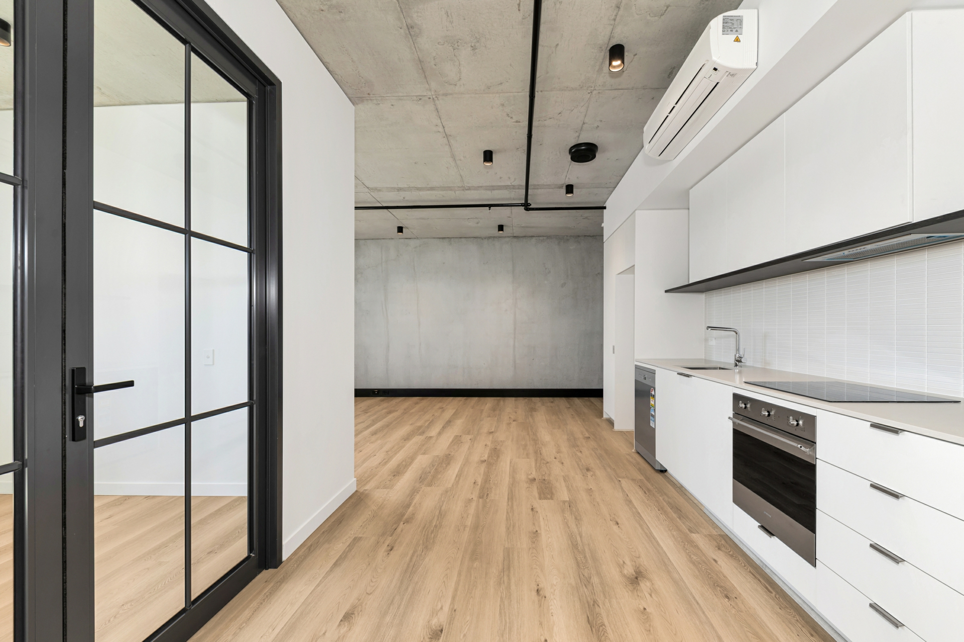 B113/1 Carden Street — photo 5 of 16
