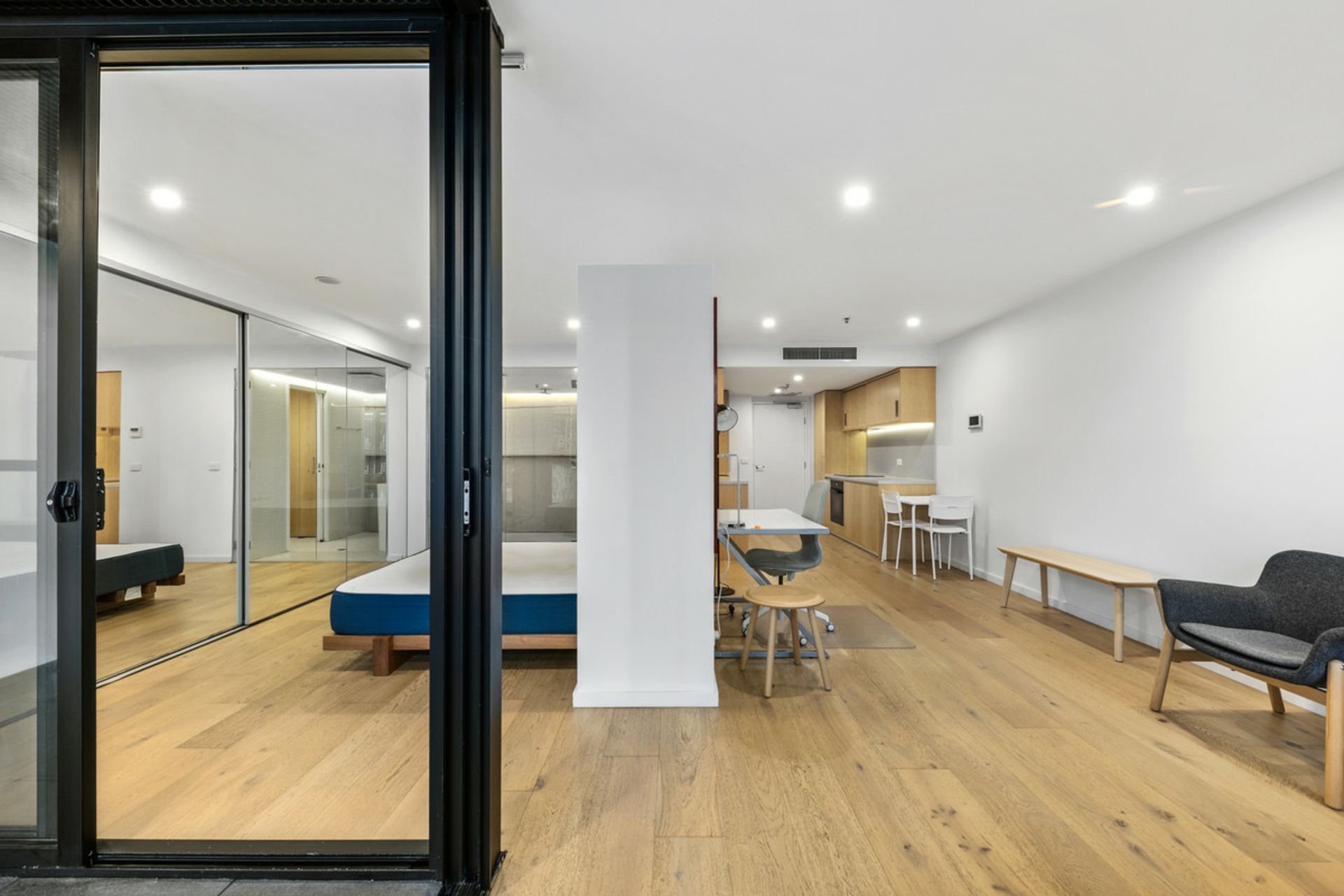 405/27 Lonsdale Street — photo 4 of 16