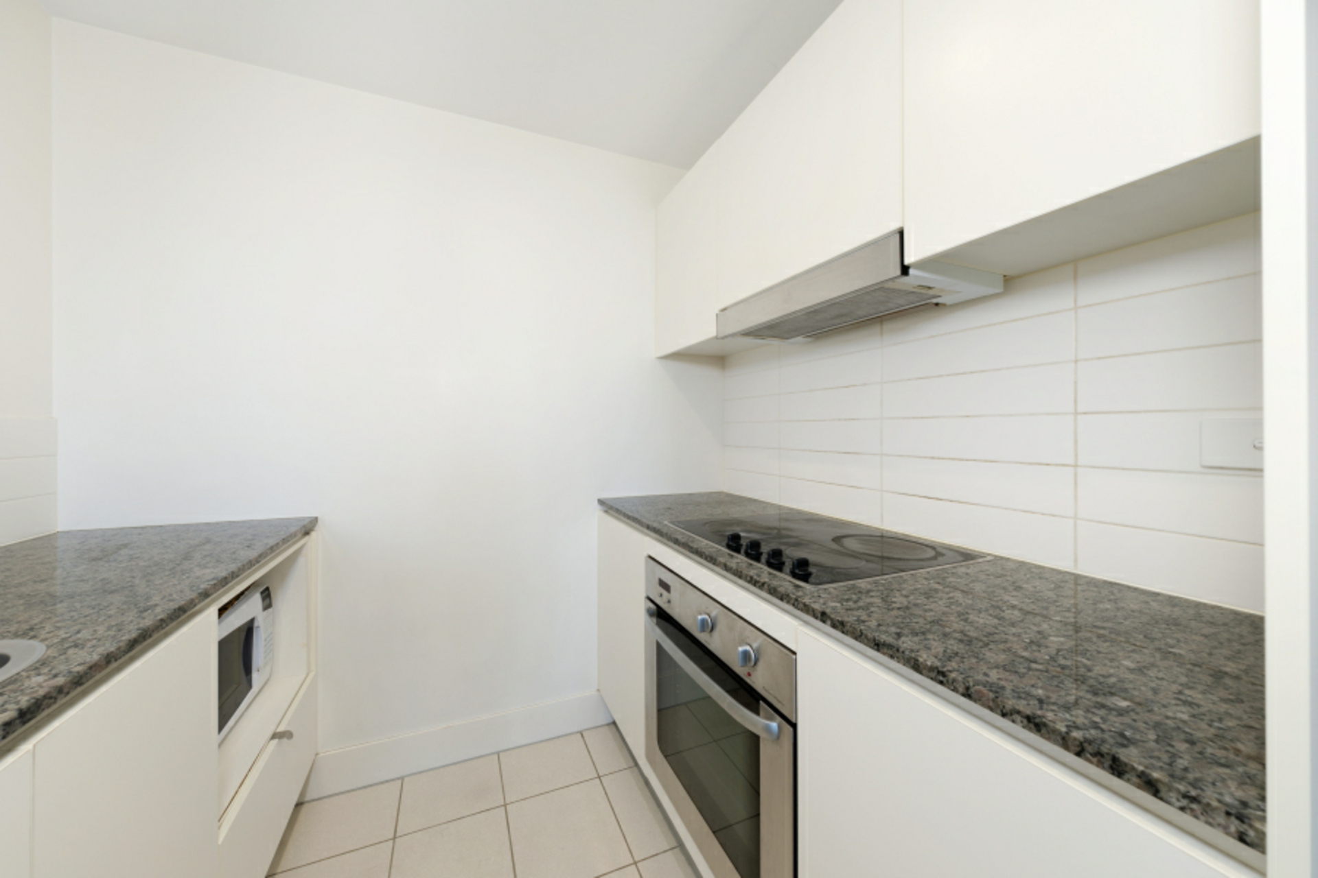 164/77 Northbourne Avenue — photo 7 of 18
