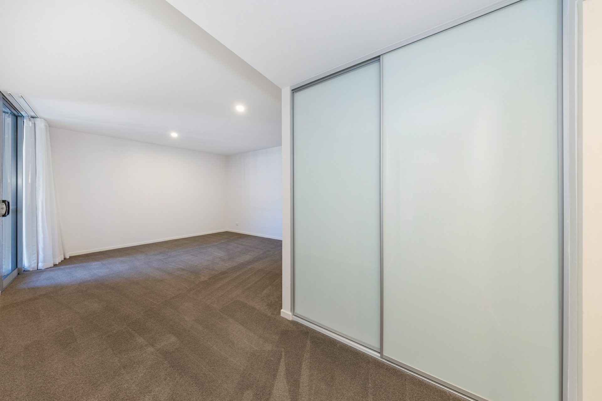 319/6 Cape Street — photo 7 of 22